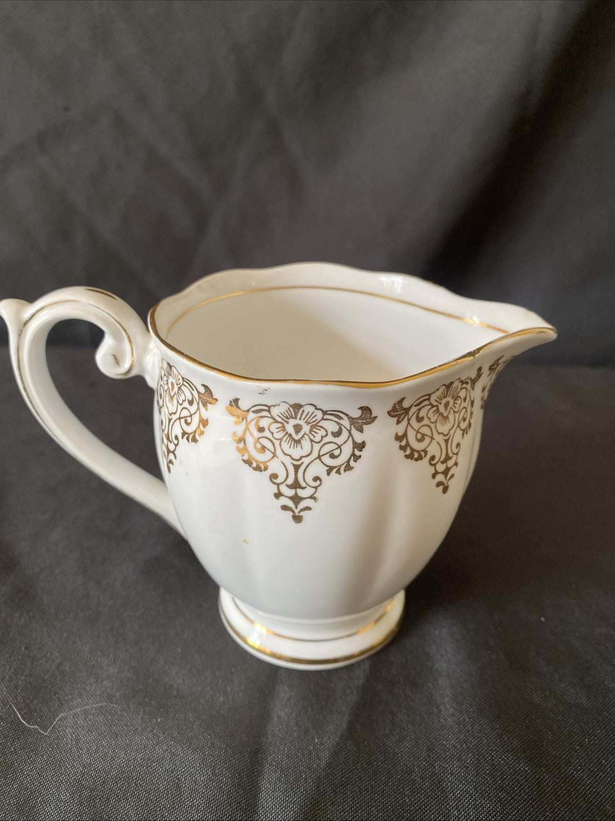 Vintage Bell Fine Bone China England White - Gold Pattern Border Milk Jug (5818)