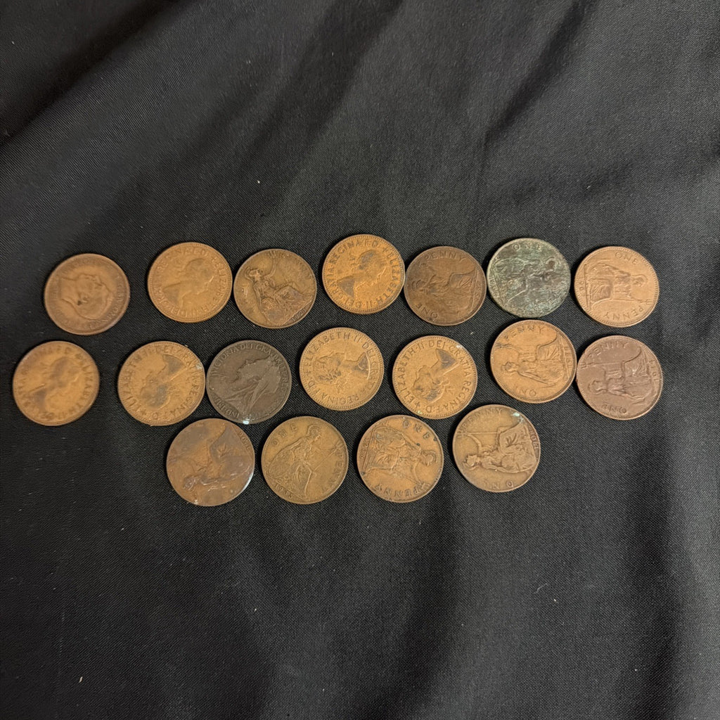18 x British One Penny coins 1901 to 1967 spanning 3 Kings and 2 Queens  - (2360)