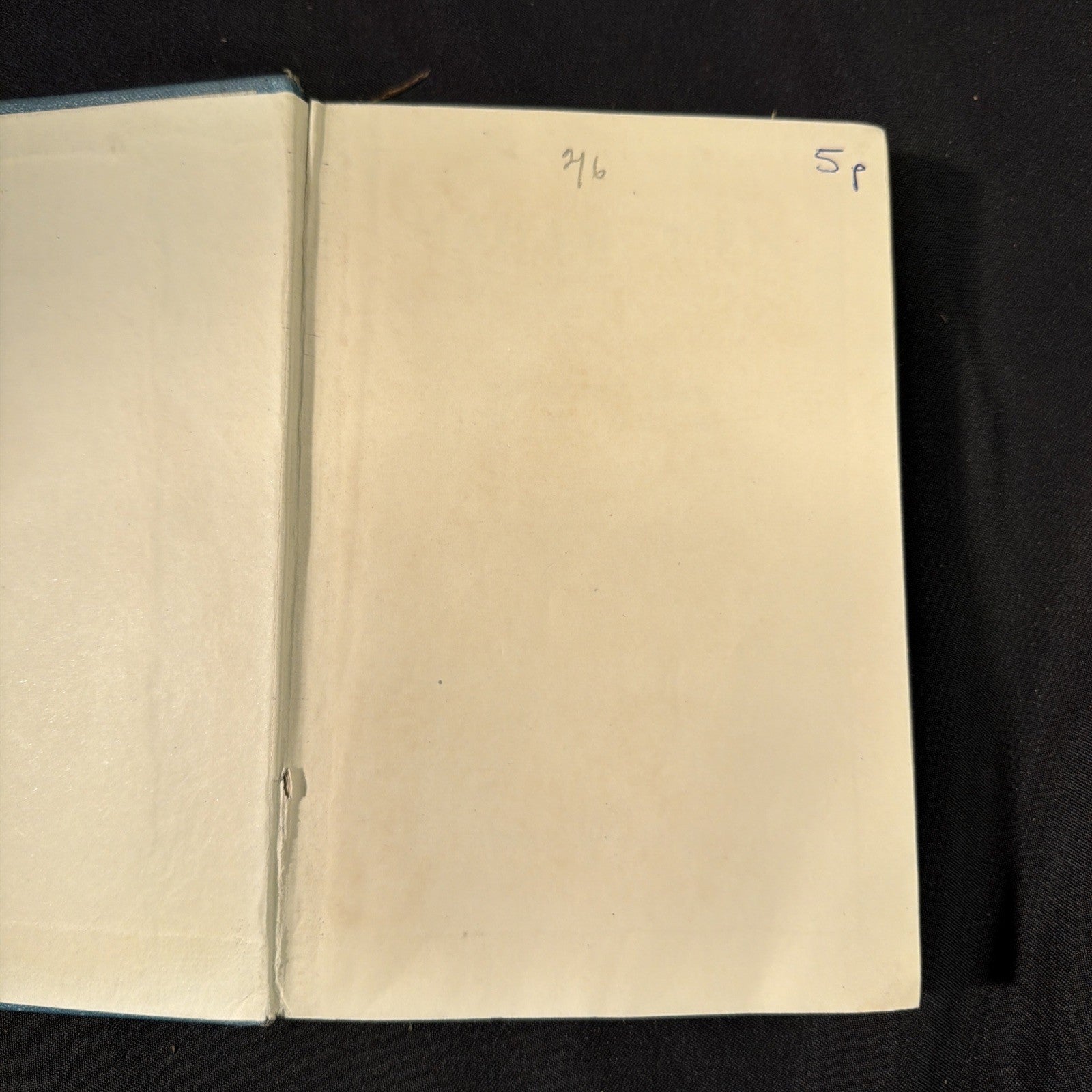 Madam Wen Rhamant Gan W.D.Owen - Welsh Language book - (1865)
