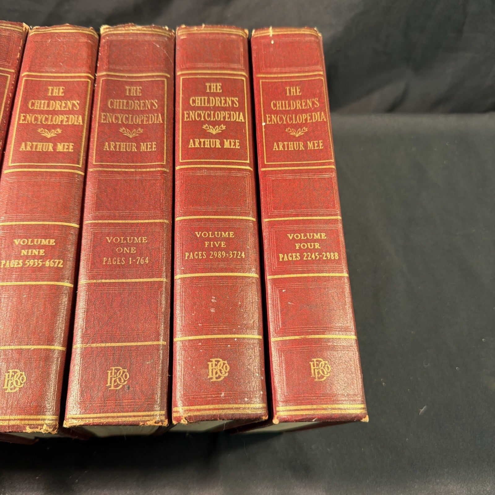 The Childrens Encyclopedia by Arthur Mee Vintage Books 1950's Vol 1-9 - (2018)