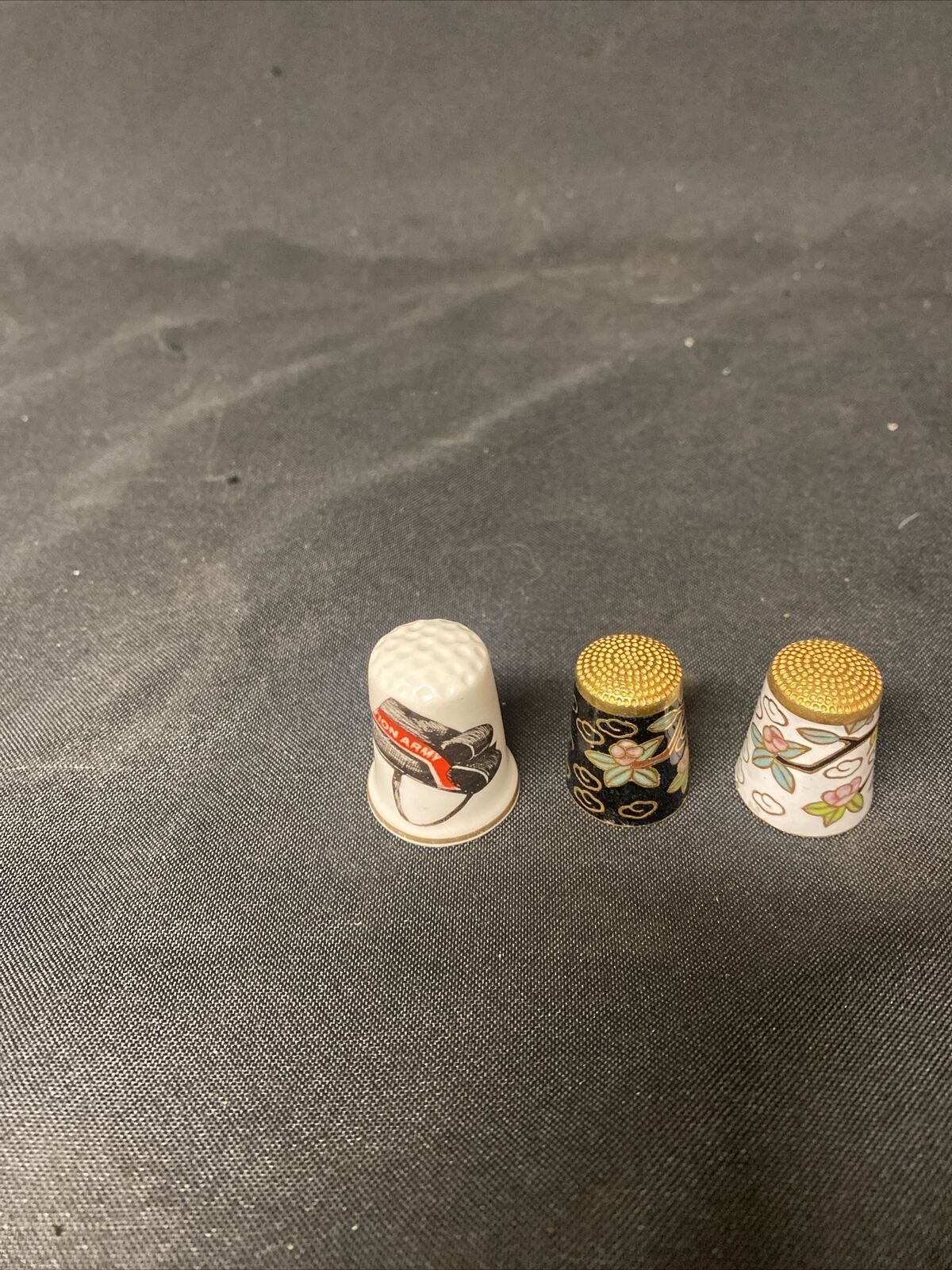 Collectable Vintage 2x Cloisonne Thimbles and 1x porcelain Salvation Army (5155