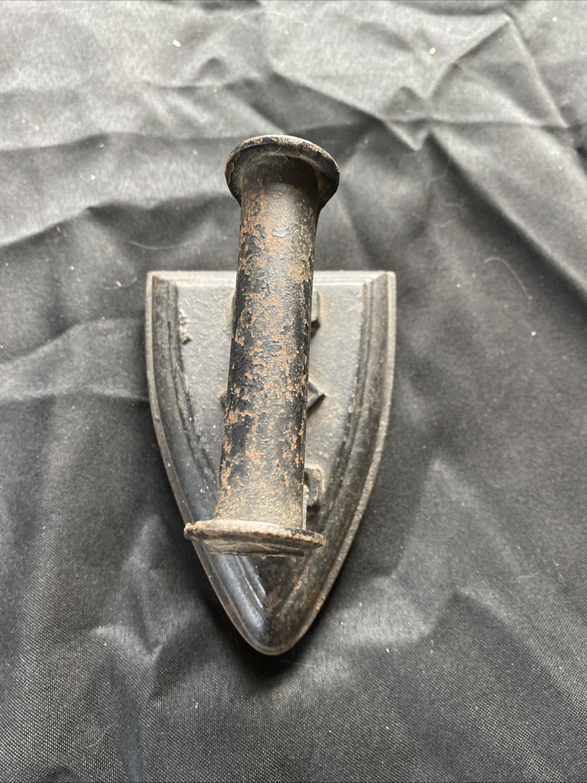 Antique Cast Iron Flat Clothes Iron by B.H No 4  - Doorstop Kitchenalia - (1189)