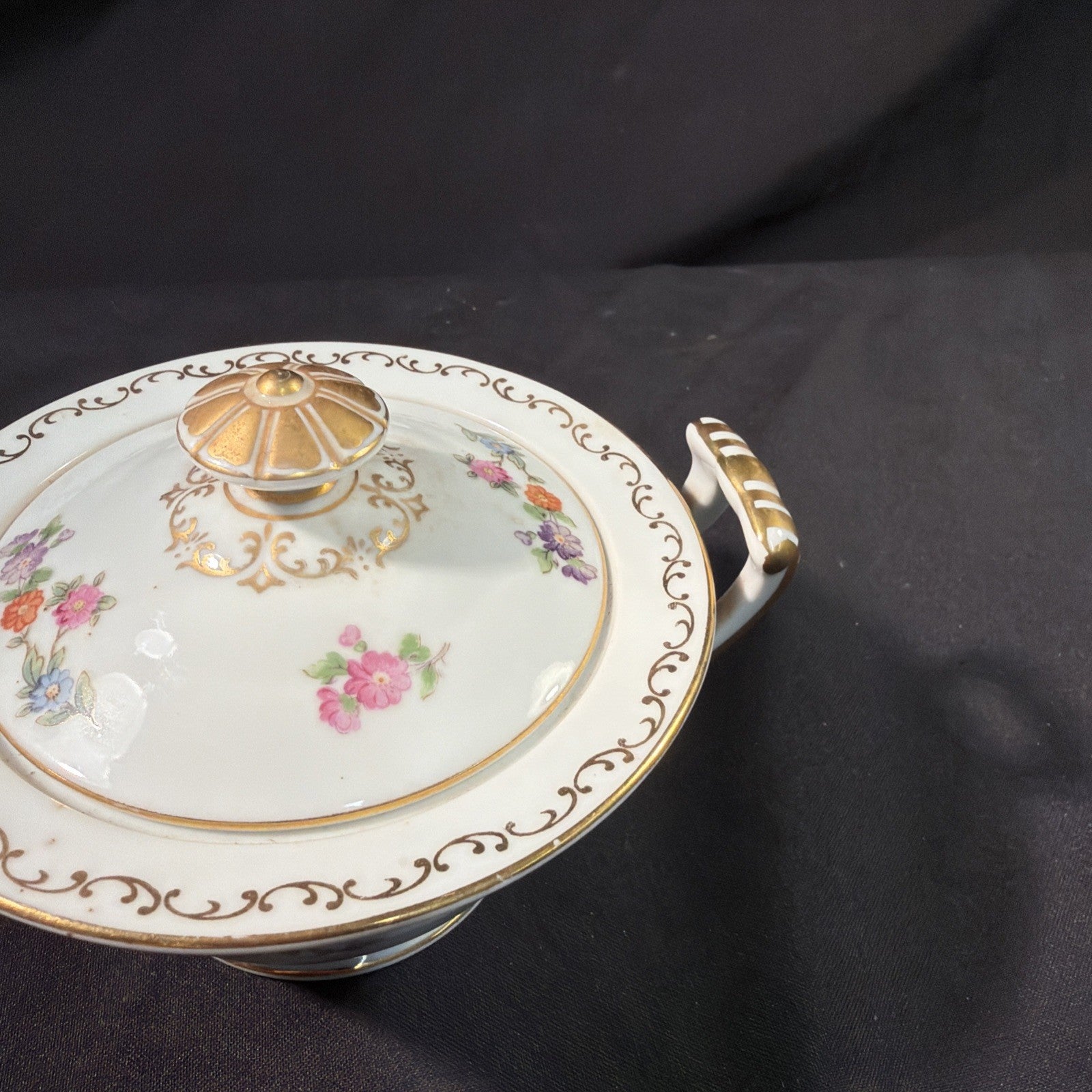 Noritake Occupied Japan Two Handled Lidded Bowl Excellent Cond. - (2063)