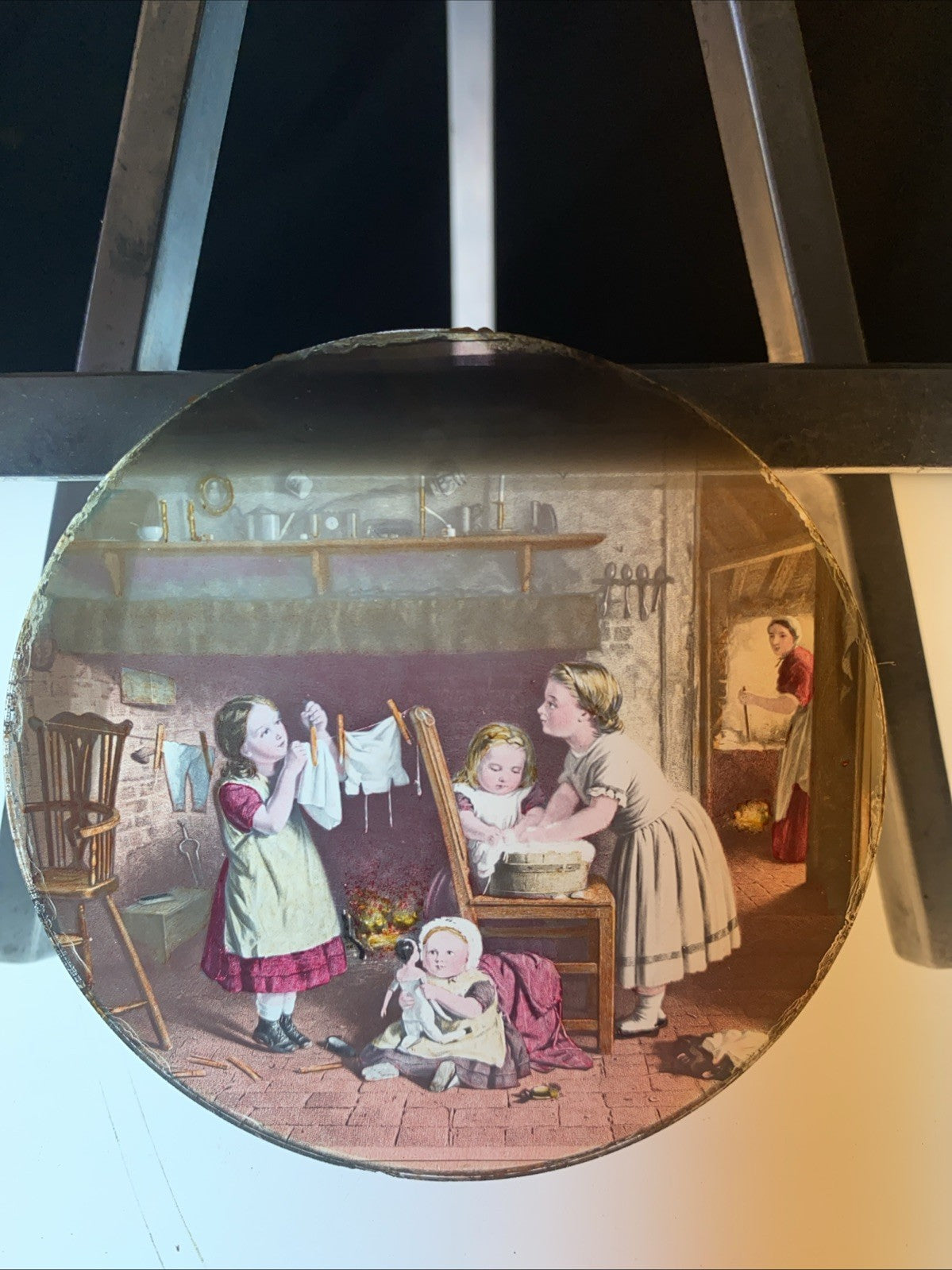 Magic Lantern Victorian Glass Round Handpainted Slide Laundry & Children (1137)