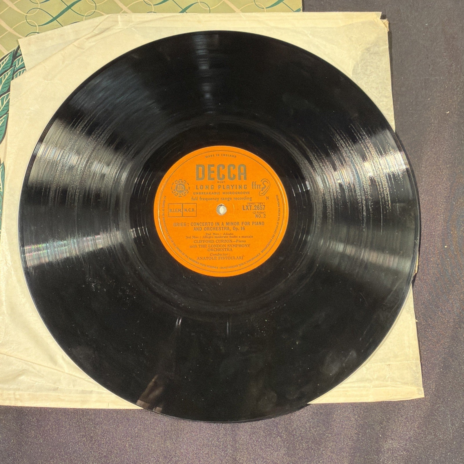 VINYL RECORD - The London Symphoney Orchestra Grieg Opus 16 - (1426)