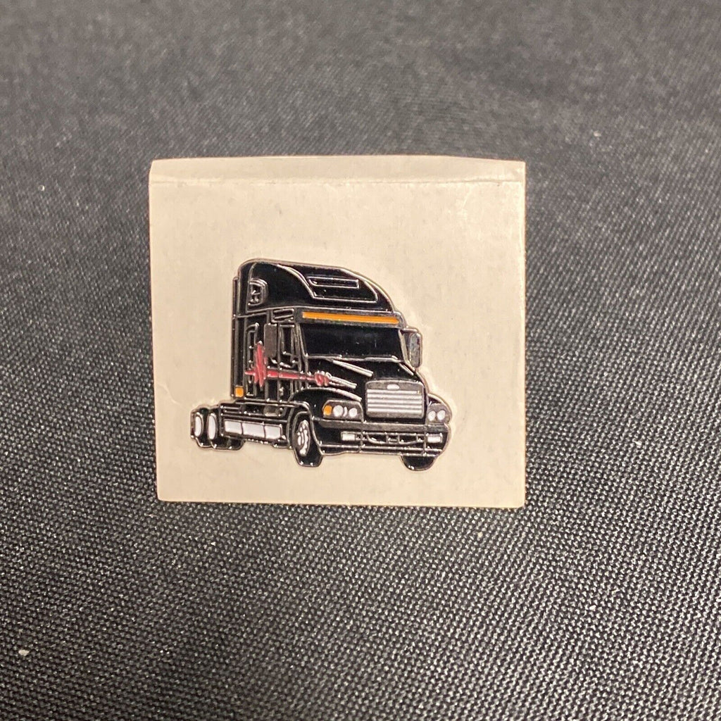 Atlas Editions Enamel Pin Badge Truck Lorry Collection Freightliner CF120 (9136)
