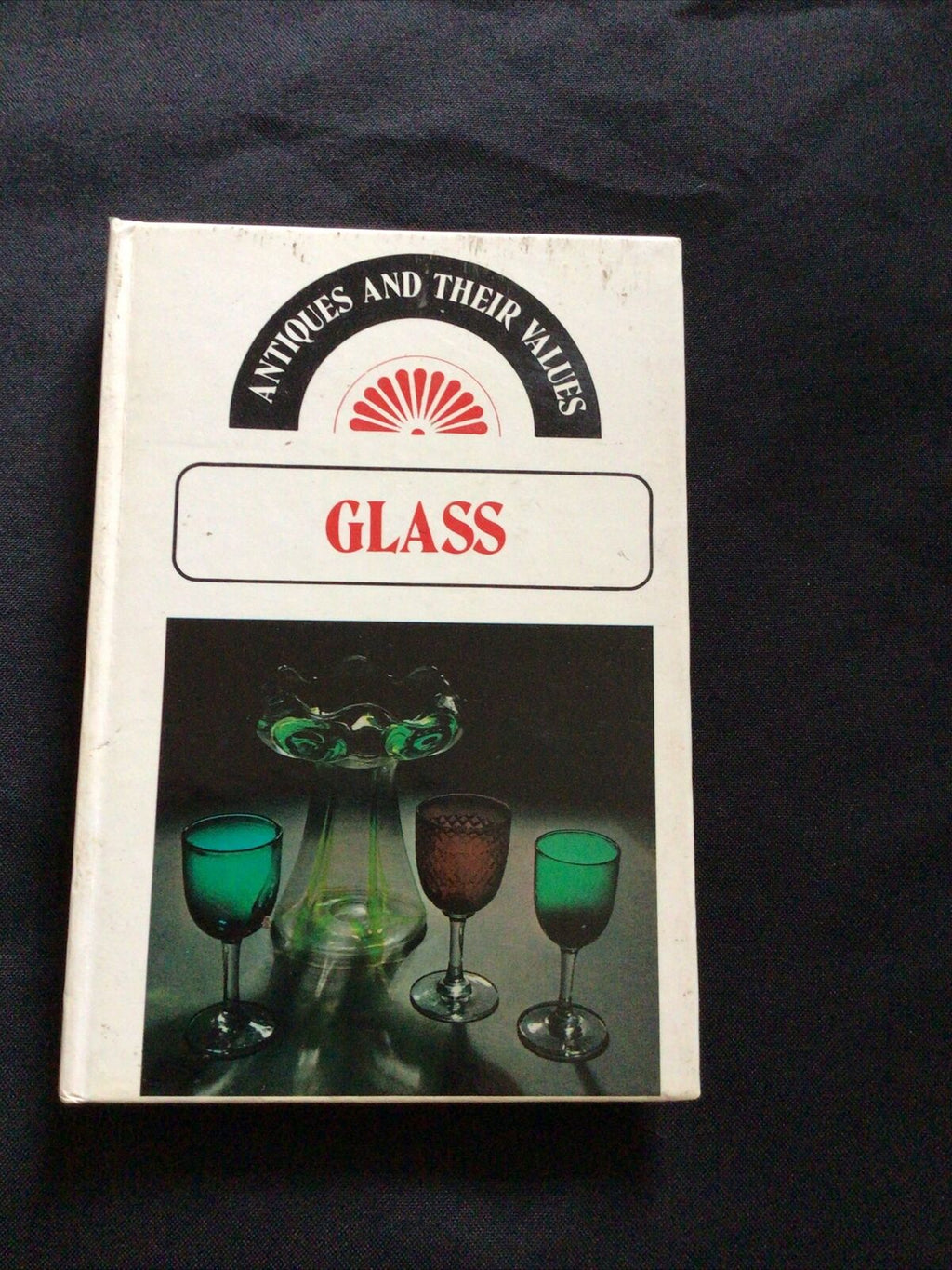 BOOK - Lyle pocket Antiques & Their Values 1976 - GLASS - (8590)