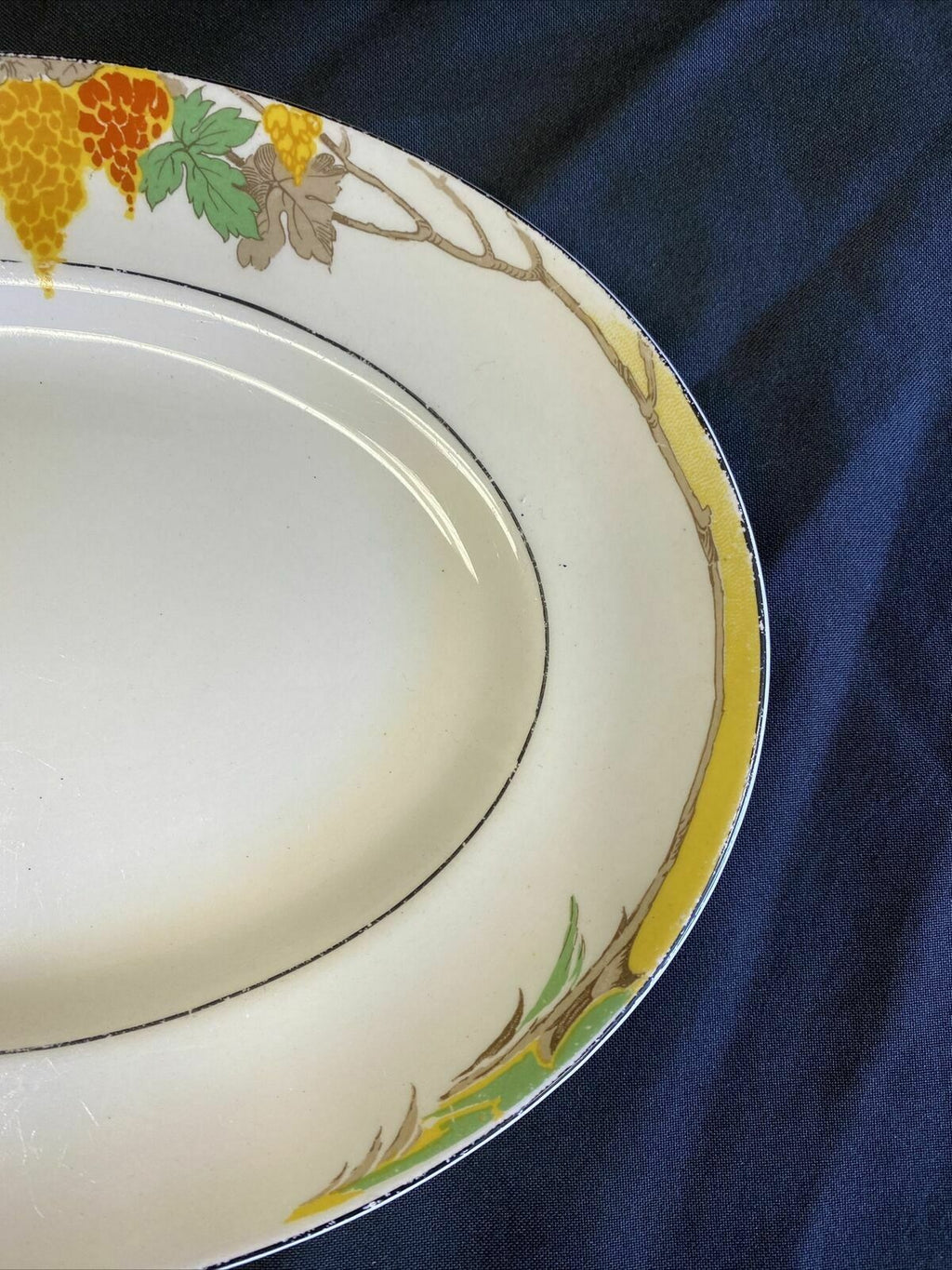 MYOTT Vary rare Art Deco Oval Plate 26cm across with a superb design - (7567)