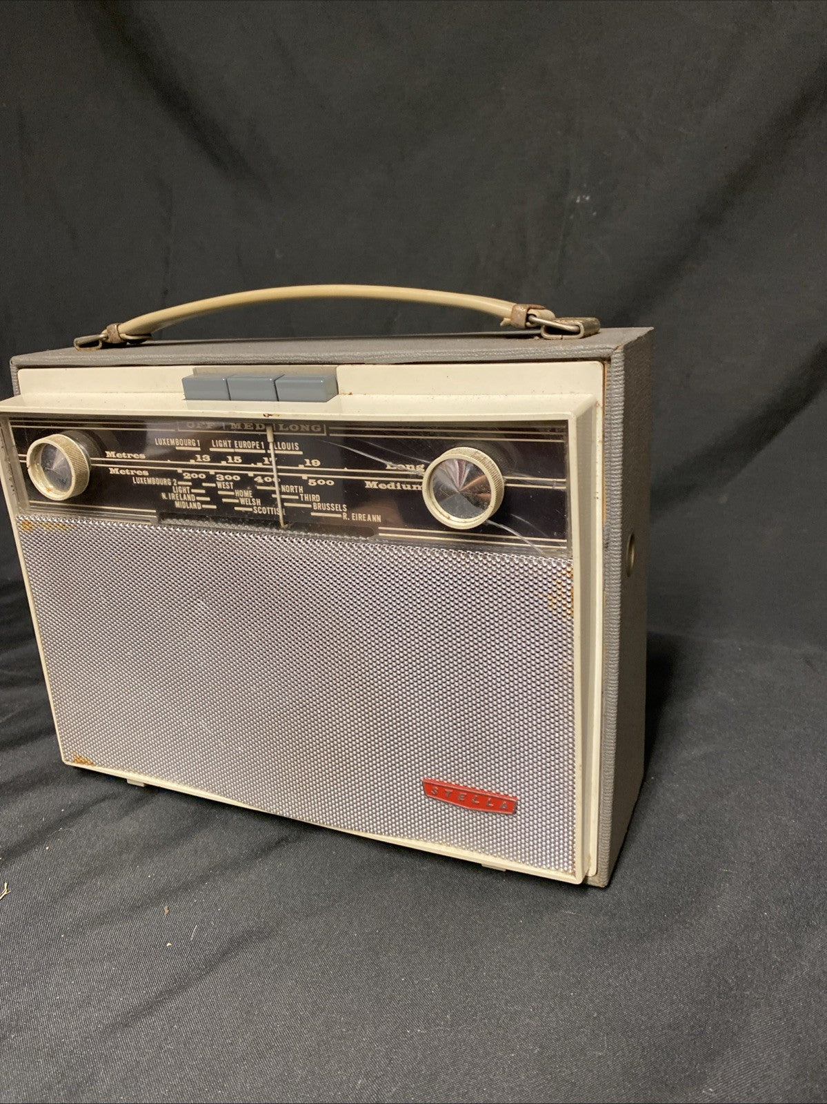 Vintage Stella 405T Transistor Radio 1960's in original condition - (1794)