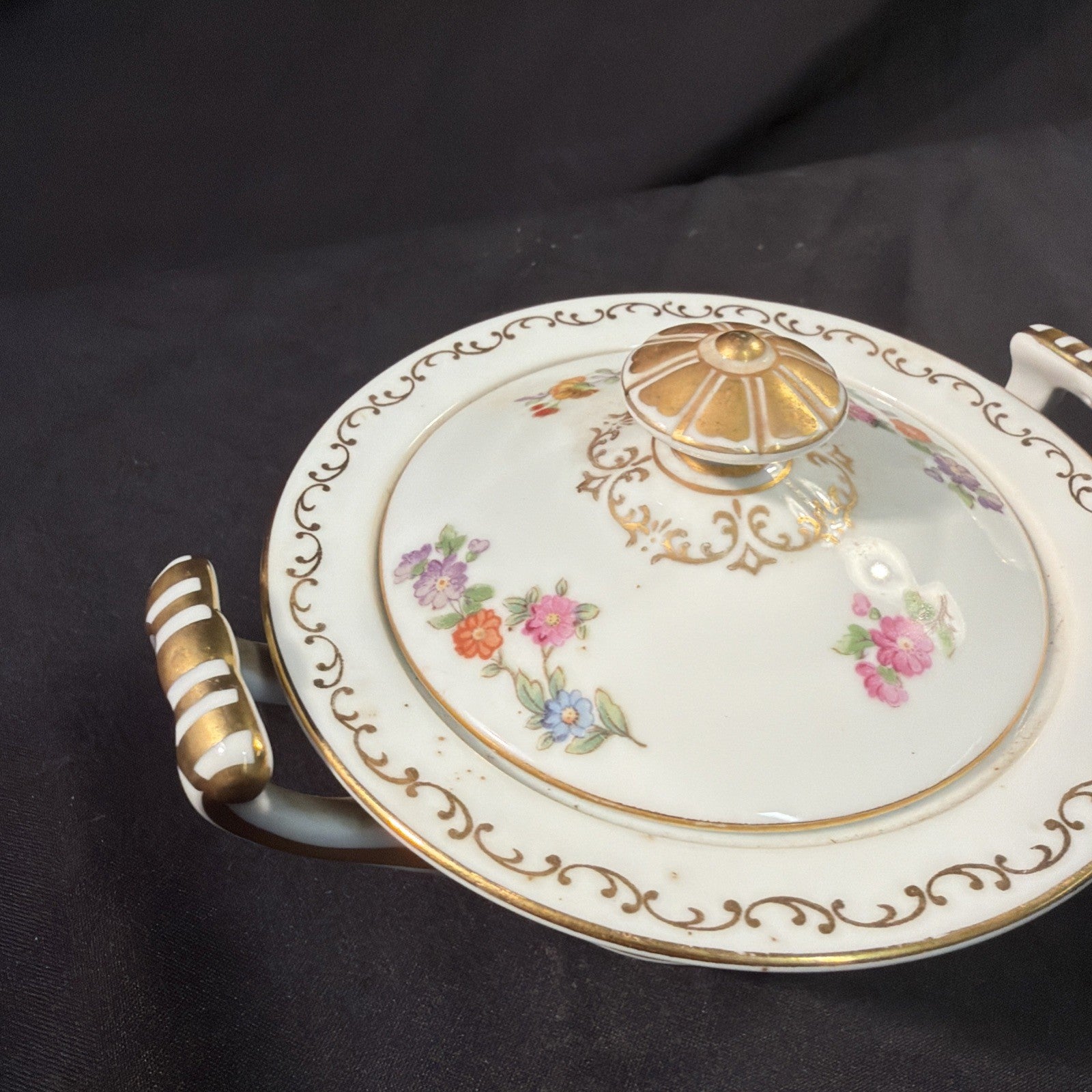 Noritake Occupied Japan Two Handled Lidded Bowl Excellent Cond. - (2063)