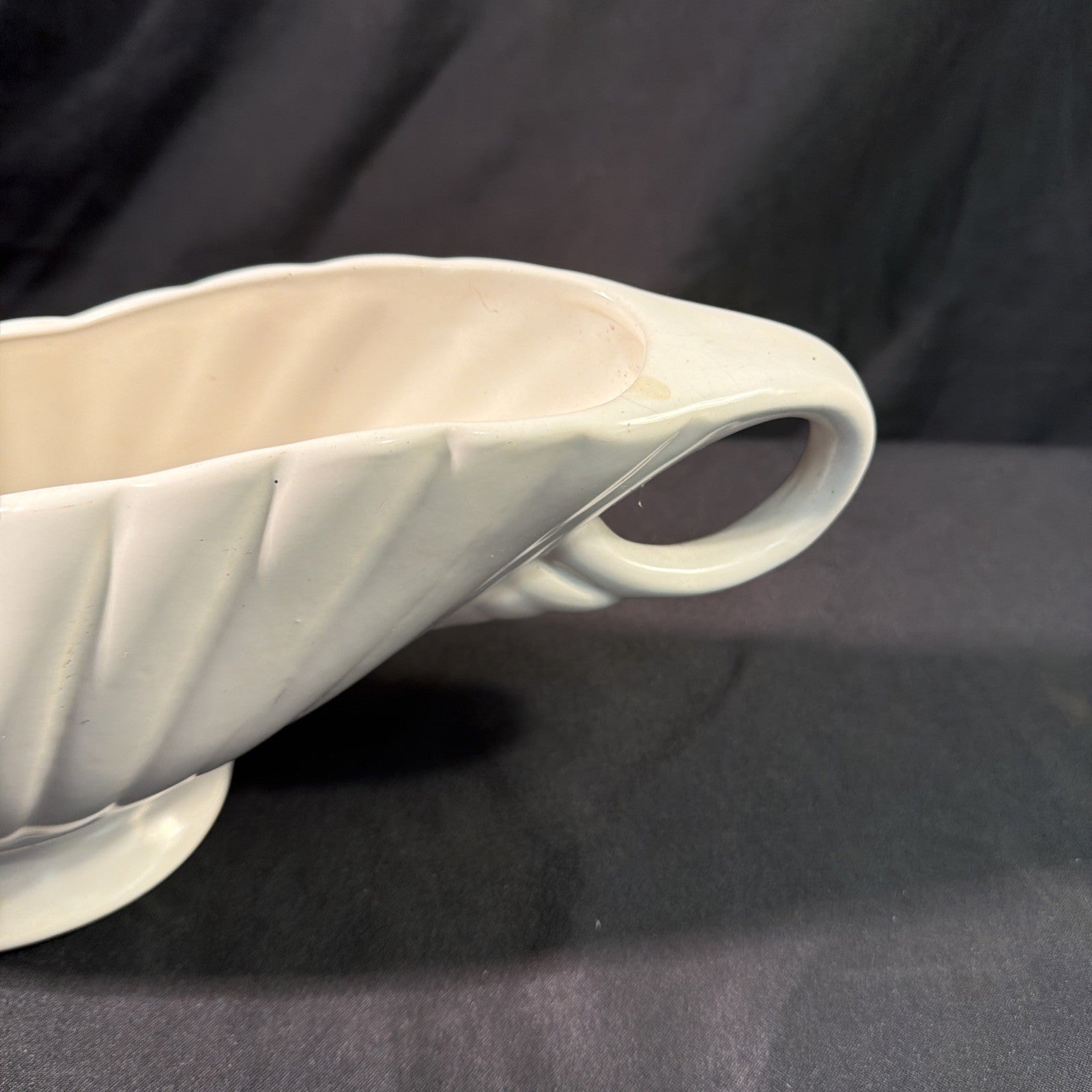 Arthur Wood Kenya Double handled Mantle vase Cream 18" - (2100)