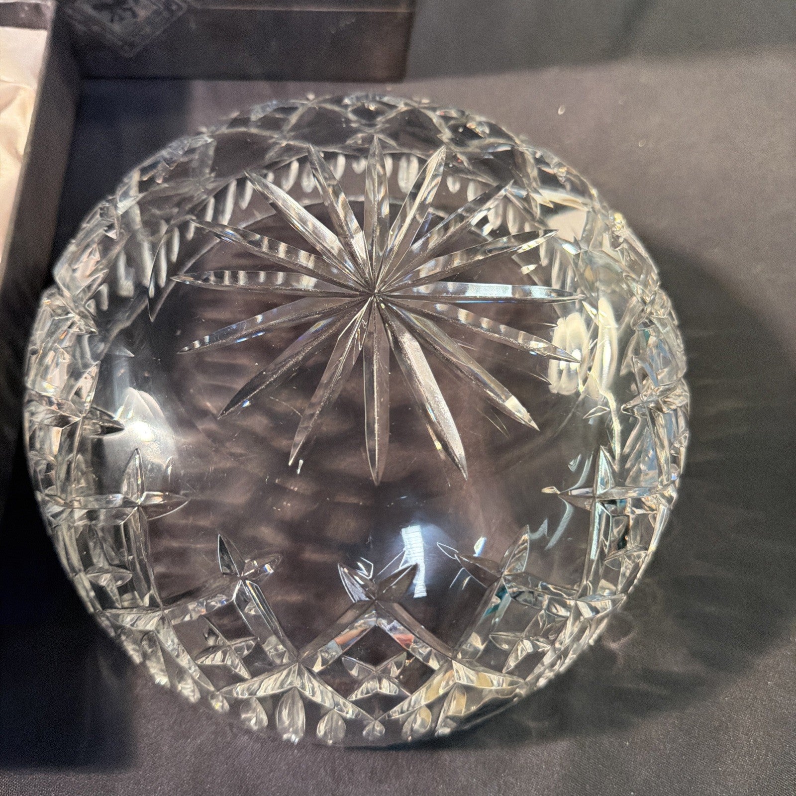 Edinburgh International Imported Hand Cut Crystal large Bowl 21cm D. -  (2092)