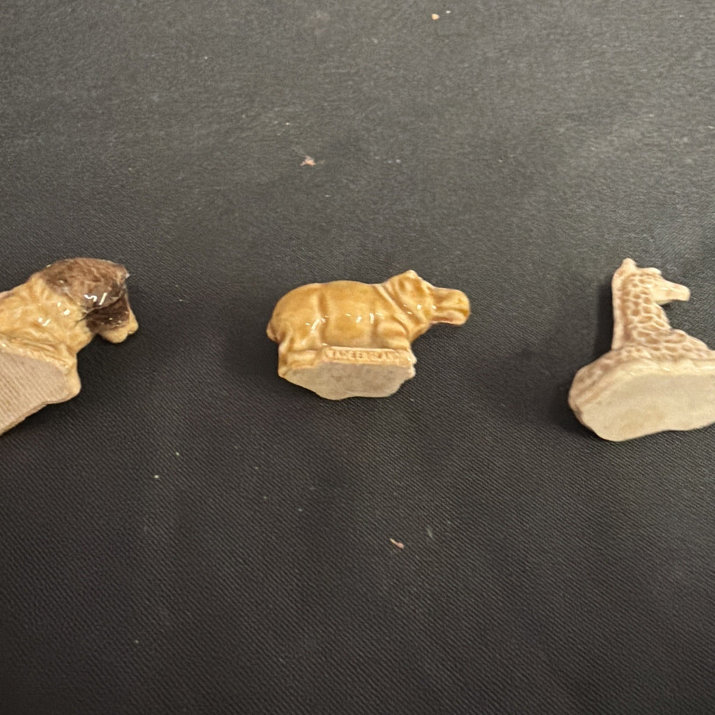 Wade Whimsies Miniature Figures x 3 Hippo, Lion, Giraffe - (1881)