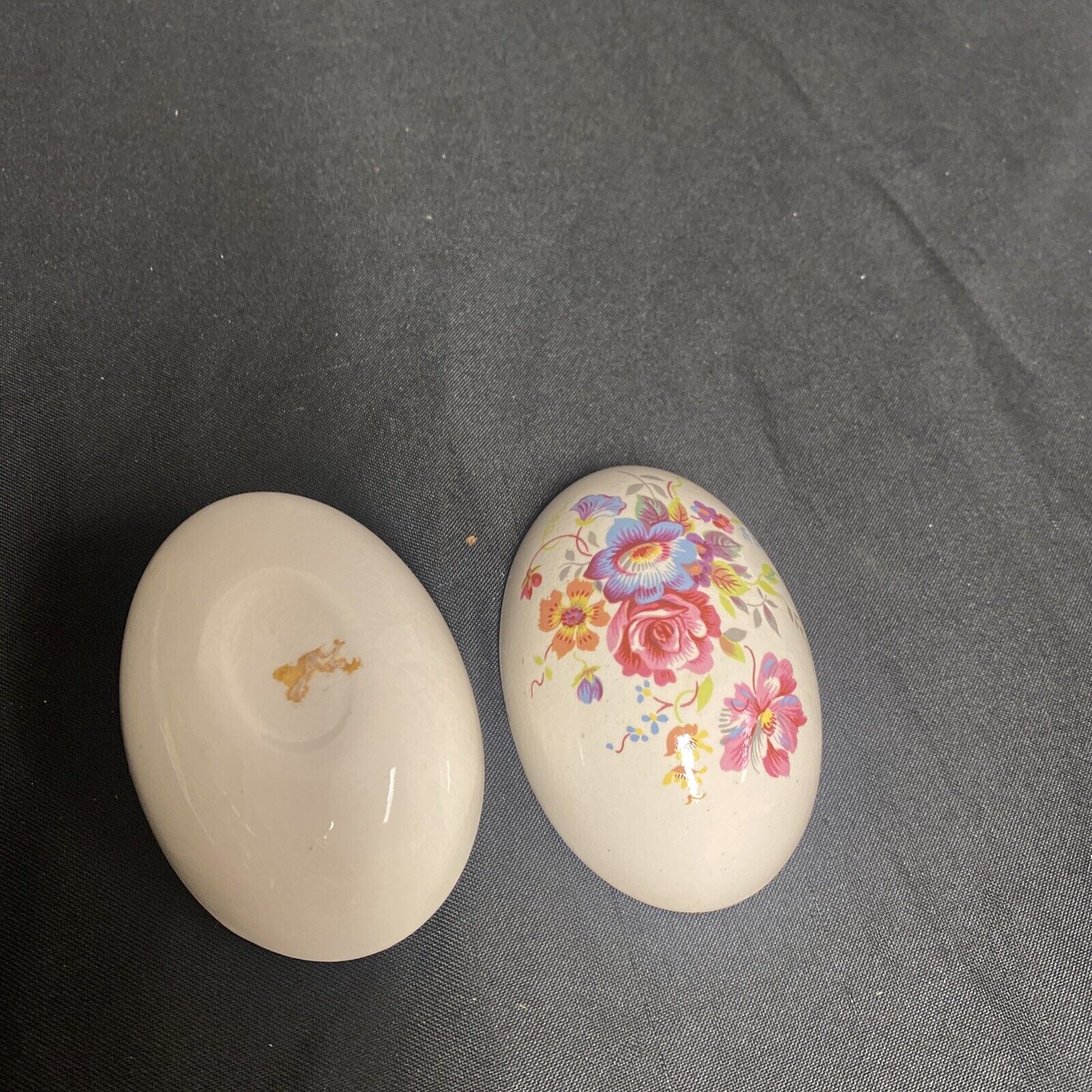Trinket Box EGG - England China Egg Floral Design - (9209)