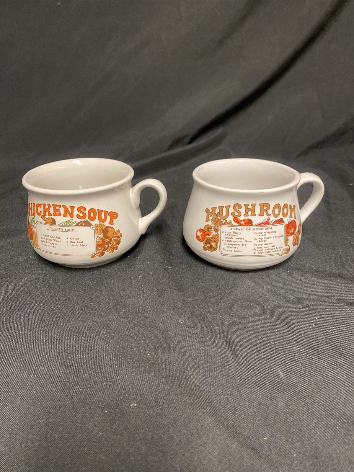 Pair of 1980's soup mugs Chicken and Mushroom beautiful condition - (1798)