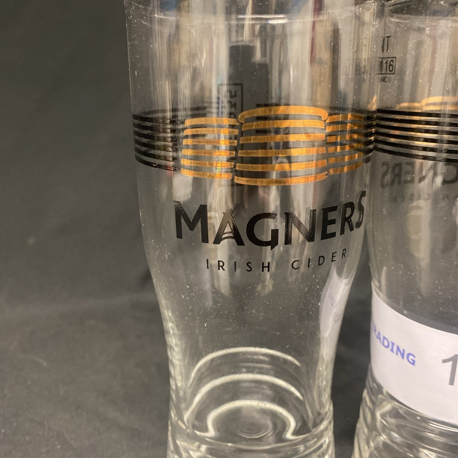 2X Magners Cider pint Glass Drinks Home Bar Pub Party (1463)
