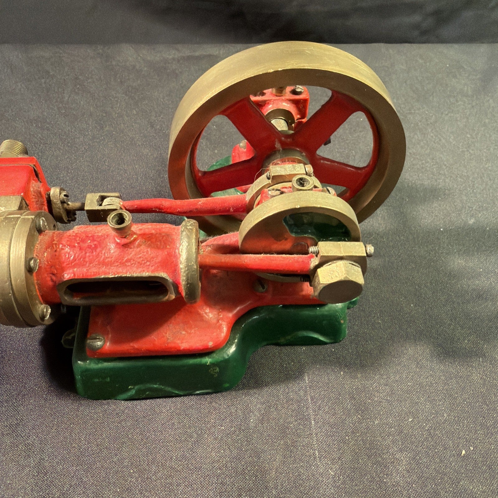Antique Miniature Horizontal Live Steam Engine - Stuart Models? - (2035)