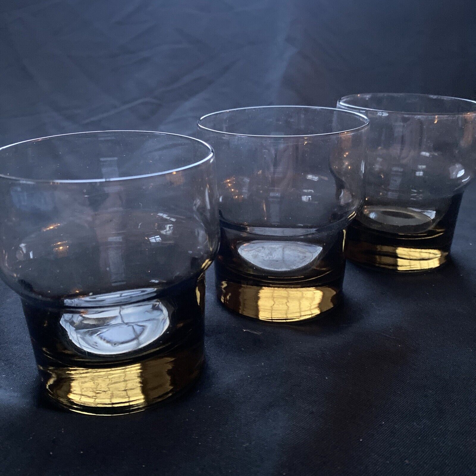 1970's Smoked Brown glass stacking drinking glasses x 3 - (9619)