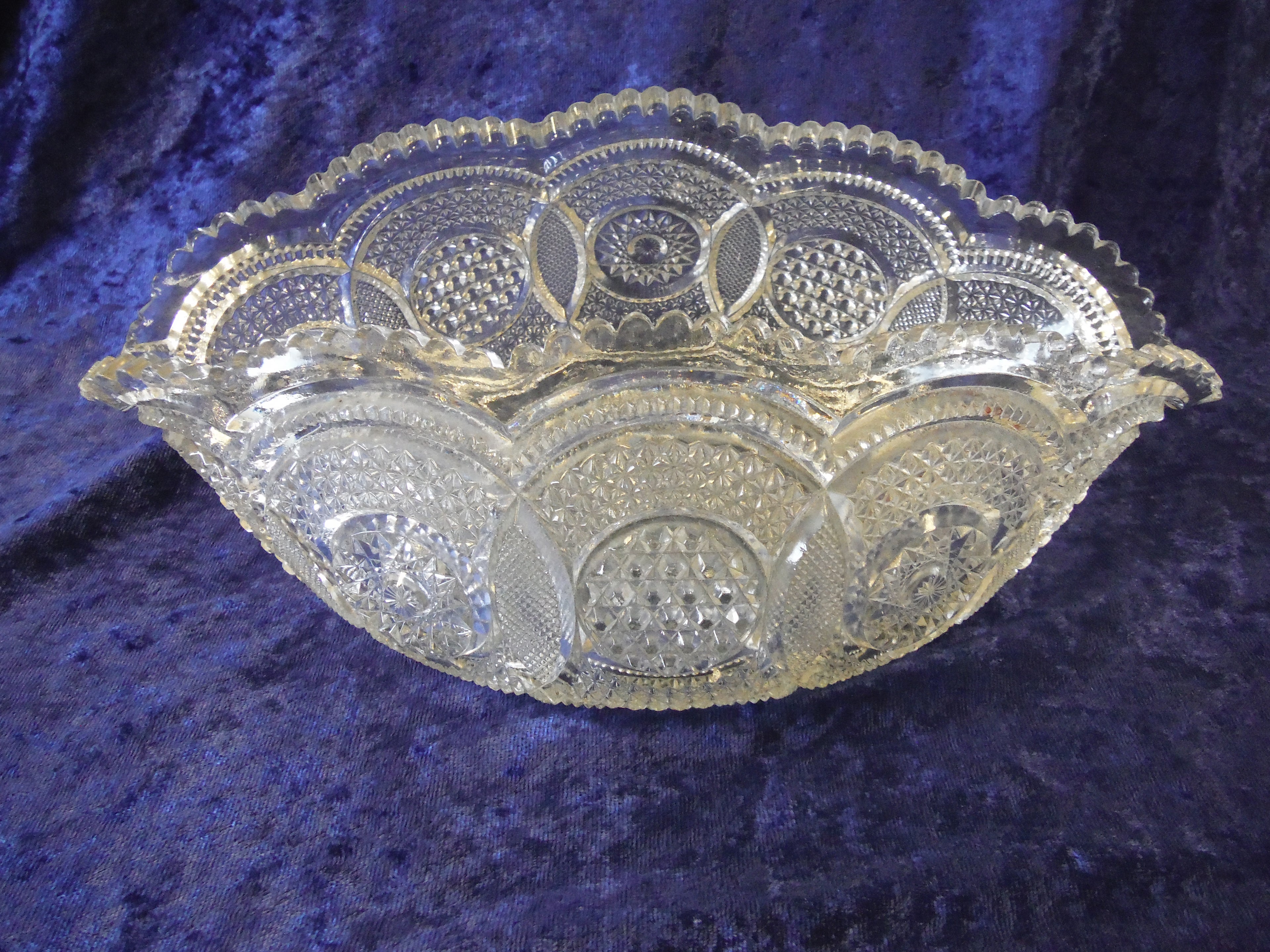 Antique Oblong Bowl Cut Glass saw tooth edge overlapping circles brilliant cut - (2986)