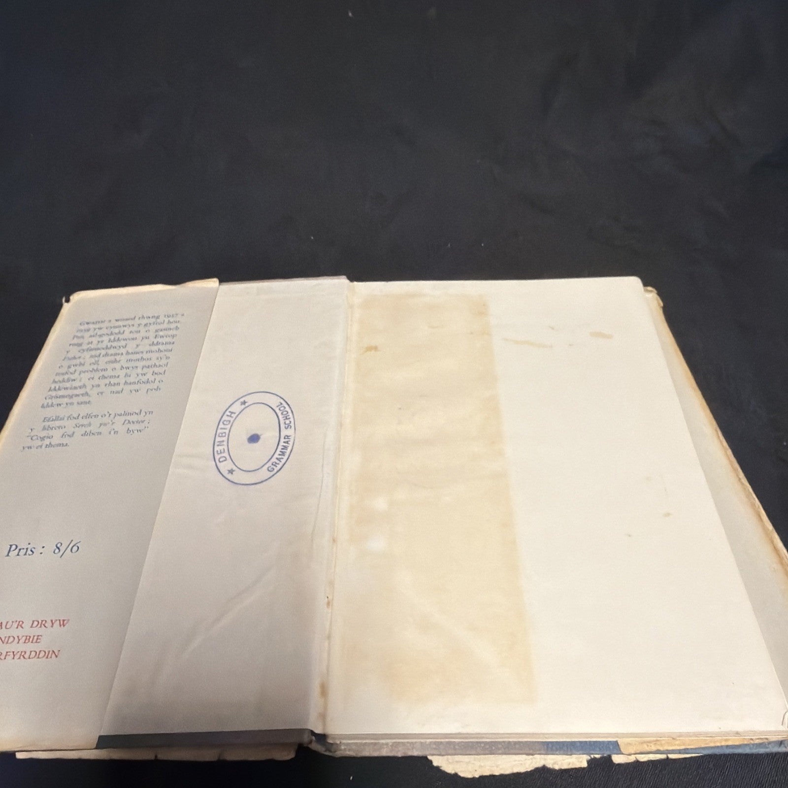 Esther A Serch Yw'r Doctor, Saunders Lewis - Welsh Language book - (1902)