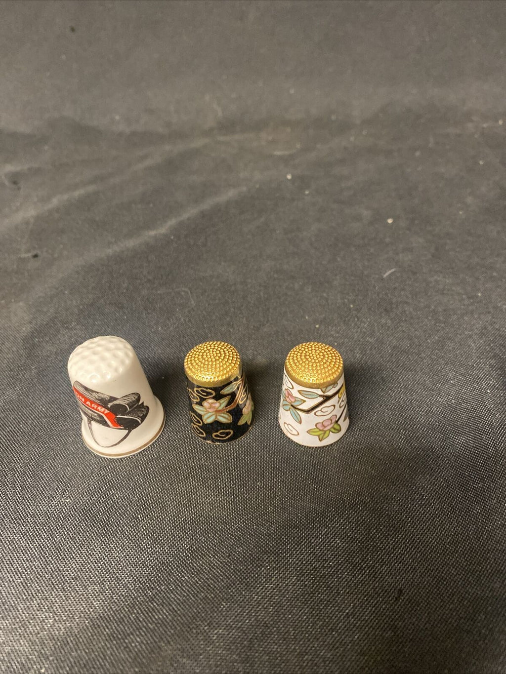 Collectable Vintage 2x Cloisonne Thimbles and 1x porcelain Salvation Army (5155
