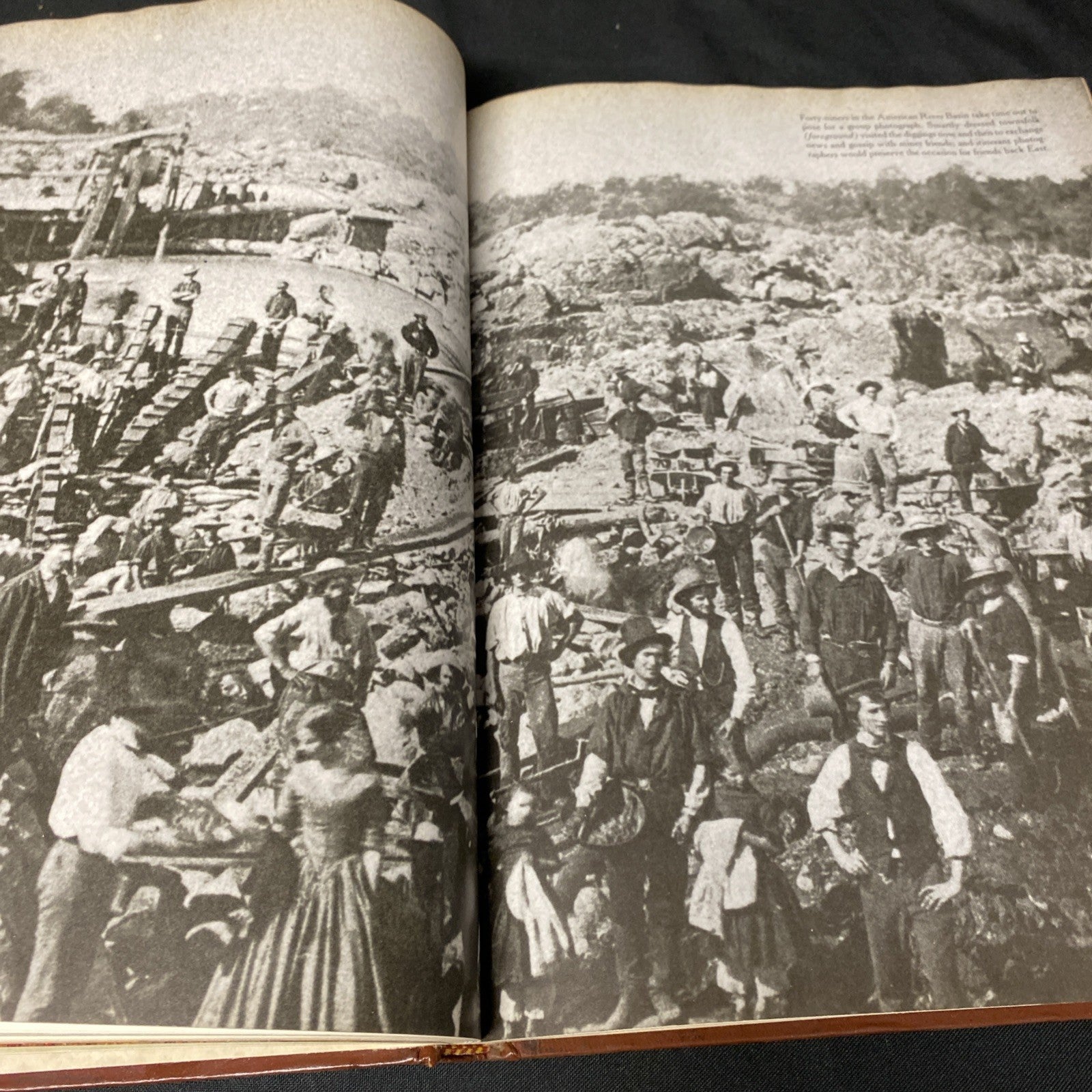 Book - The Old West - The Forty-Niners - Time Life Books - (1556)
