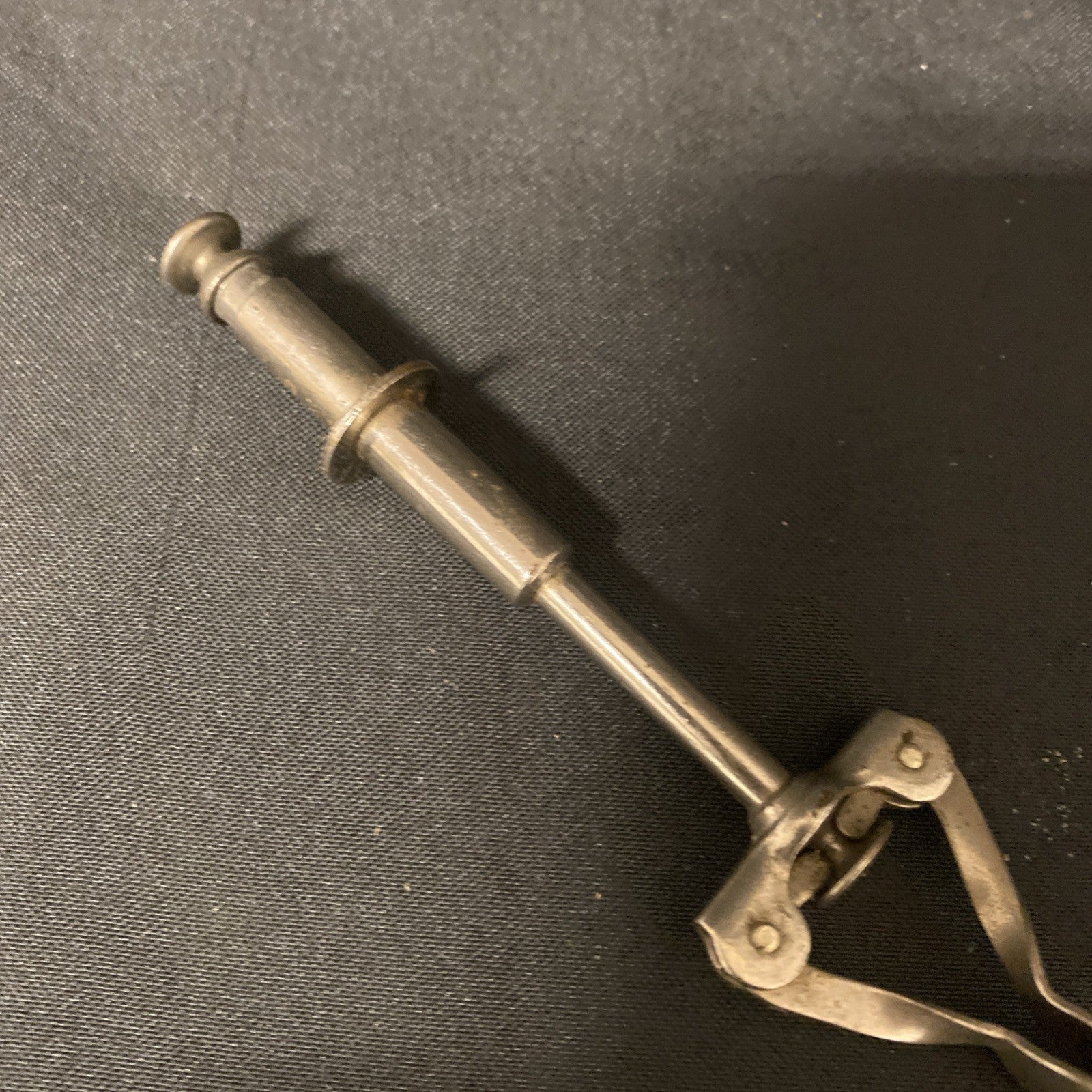 Antique Sugar Lump Bon Bon Tweezers Claws Spoon VERY RARE - (1706)