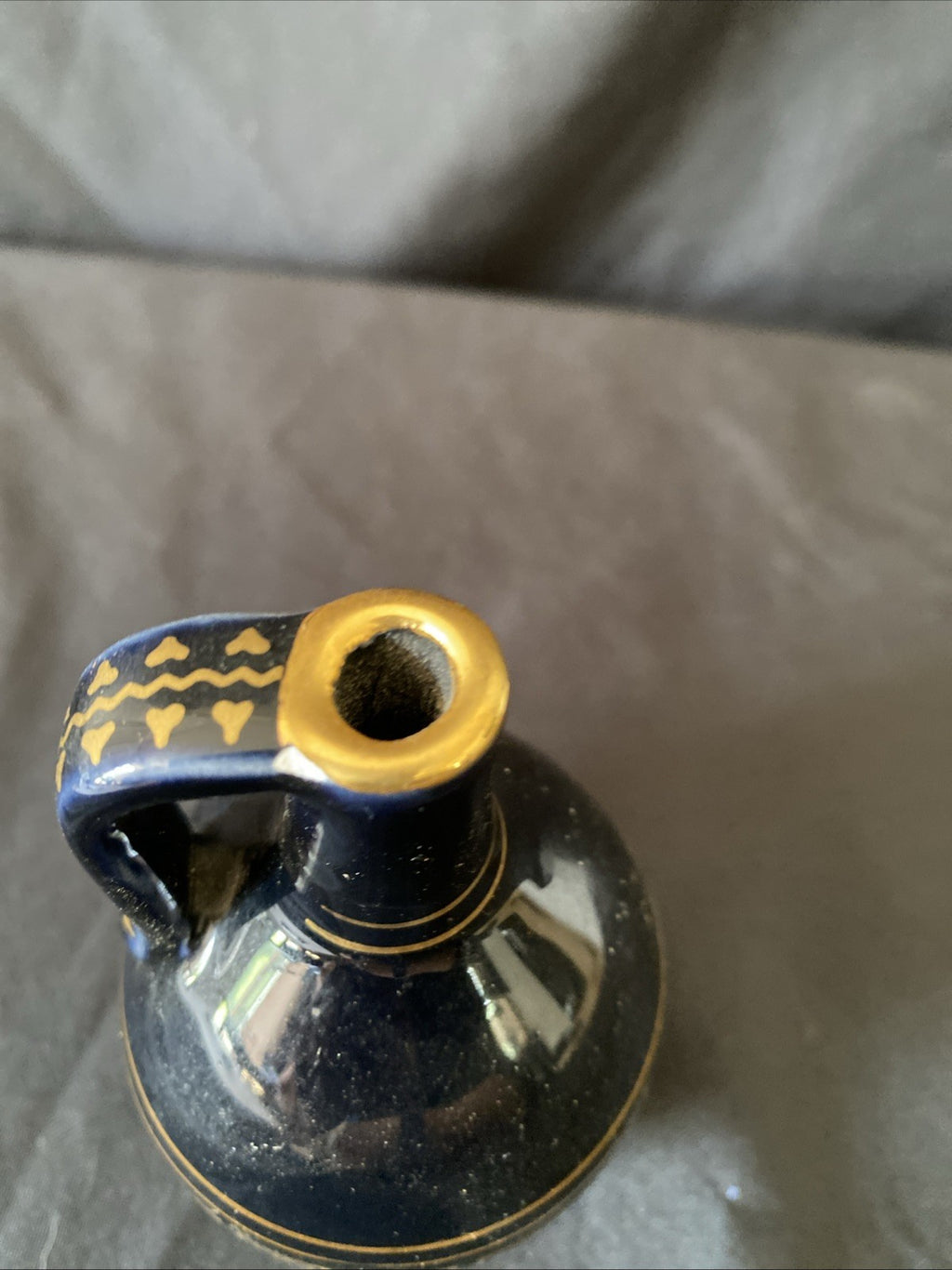 Water Pot / Urn with Handle Made in Greece 24k Gold decoration 11cm tall (5456)