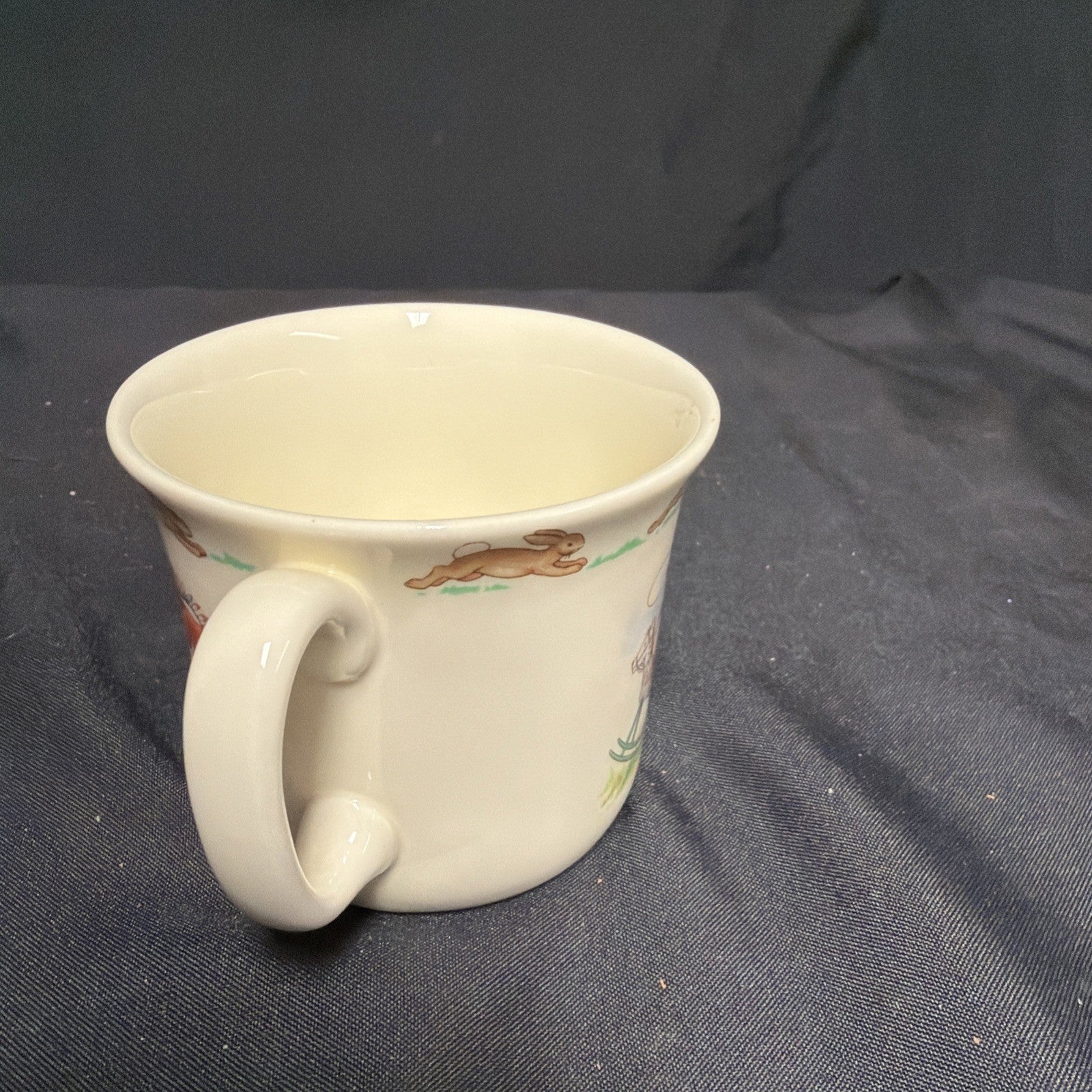 Royal Doulton Bunnykins Two Handled Cup Cowboys & Indians Vintage - (1894)
