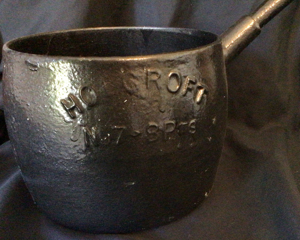 HOLCROFT No7 8 Pints Gypsy Very heavy cast iron pan - (8604)