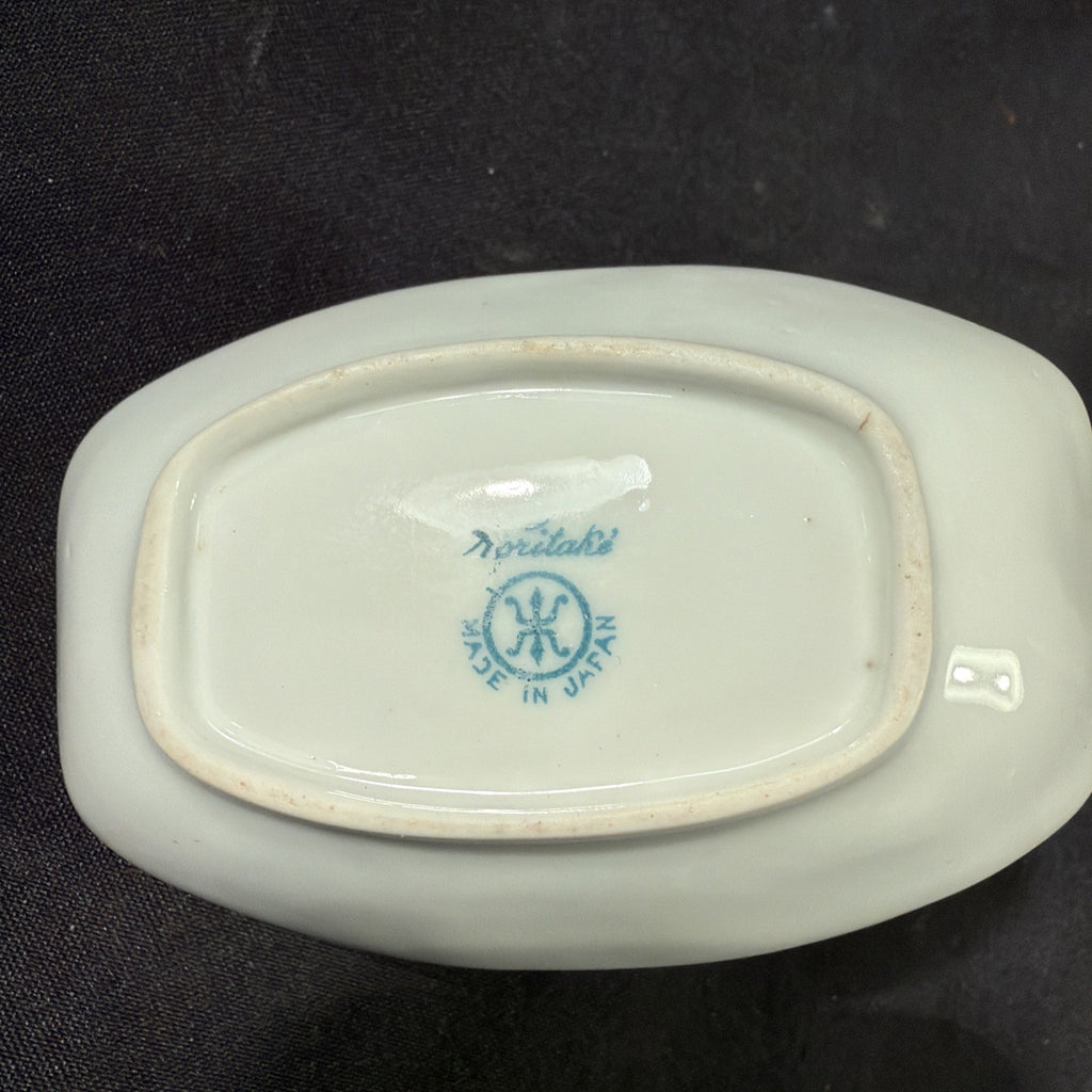 Noritake Made in Japan Small handled pin dish Excellent Cond. - (2064)