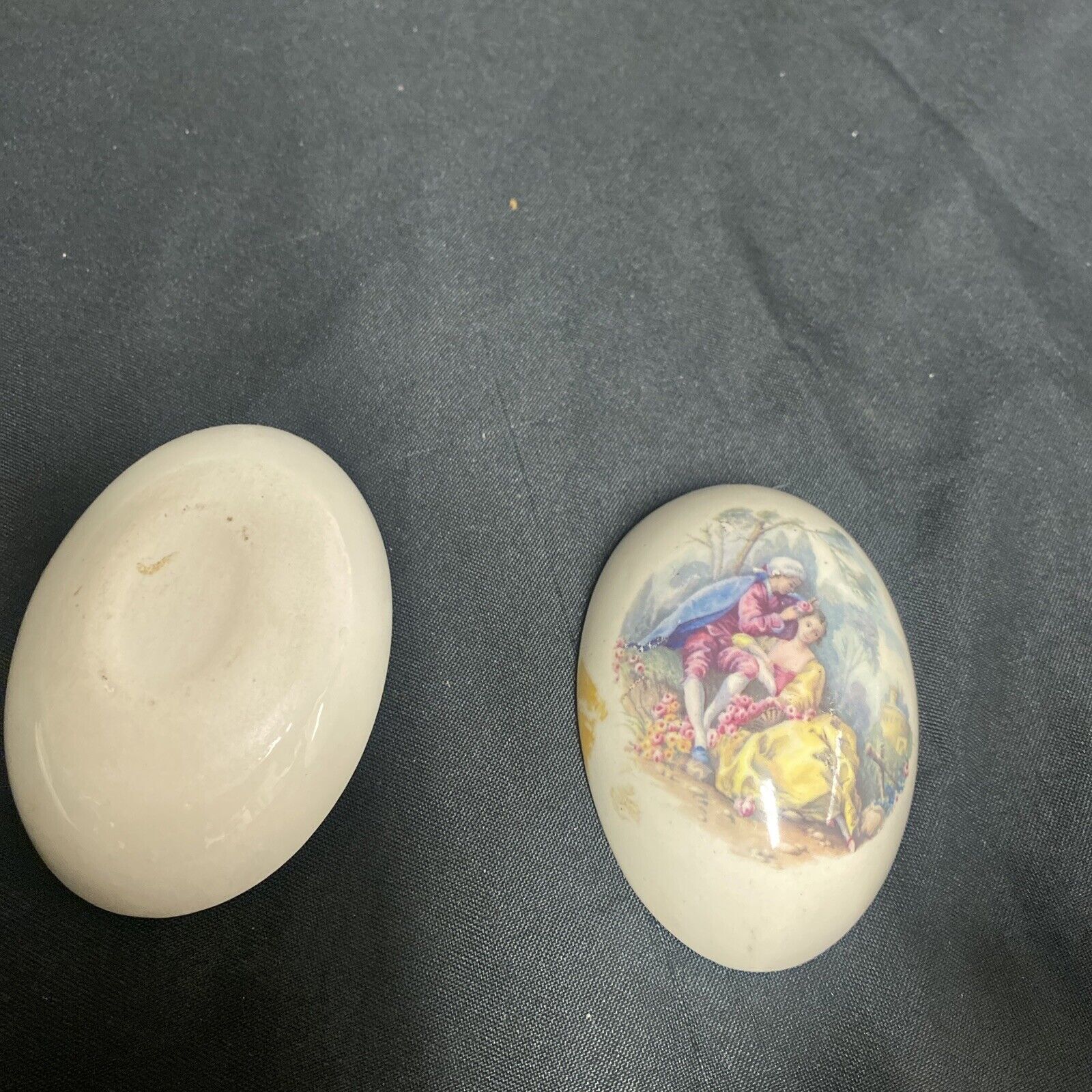 Trinket Box EGG - England China Egg Renaissance Design - (9205)