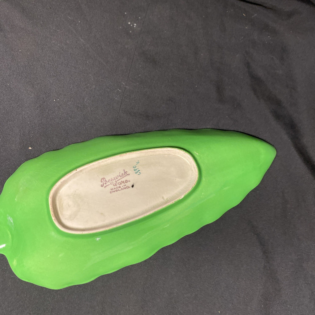 Beswick Ware 6890 Cabbage Leaf hand finished serving plate 31cm - (1722)