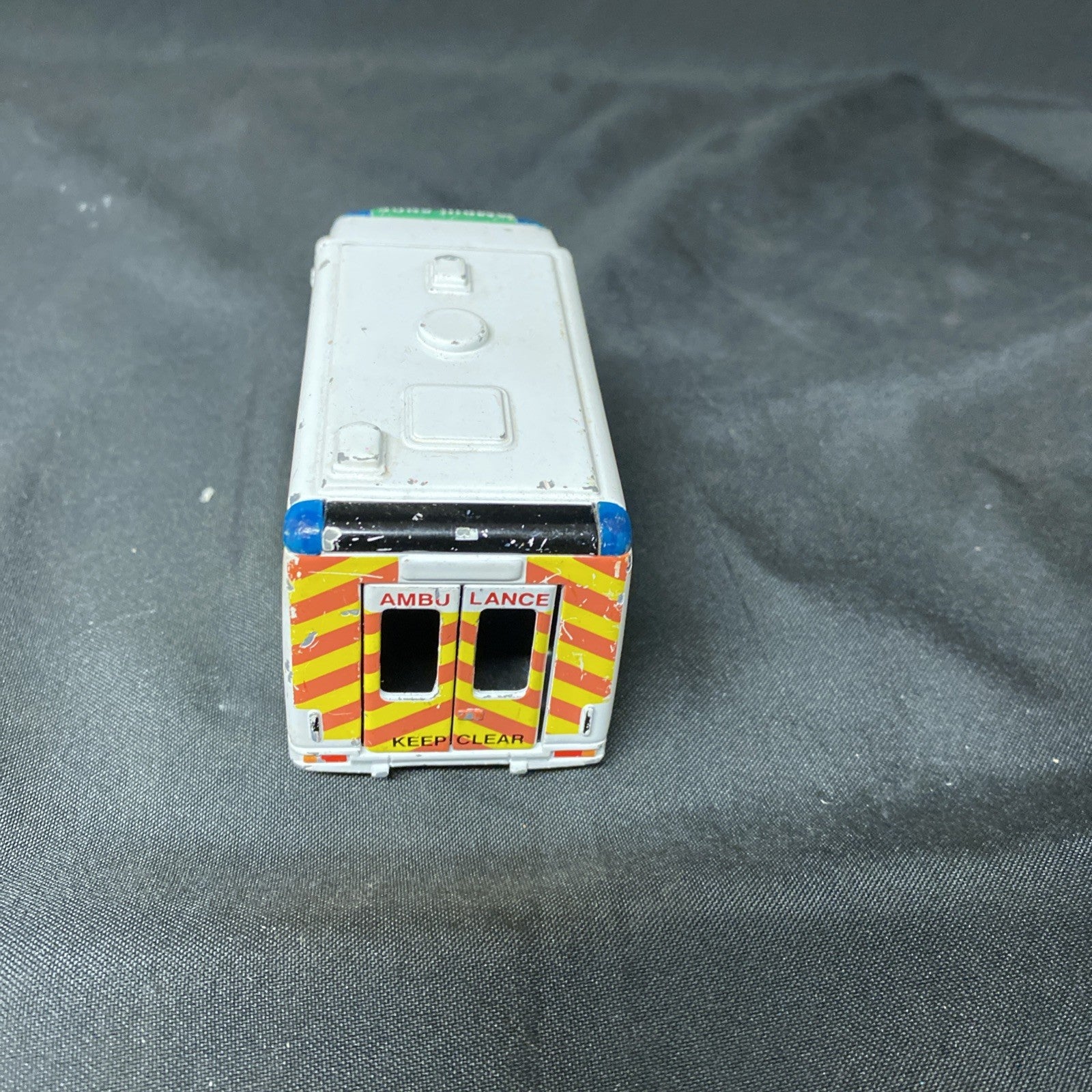 Husky Ambulance & Corgi Bonna 2500 Zurich Ambulance 80's - (1414)