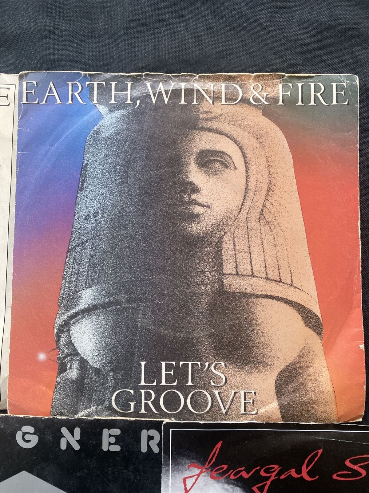 Vinyl Records 7" Singles 5 x 1980's Earth Wind Fire, Feargal Sharkey etc -9451
