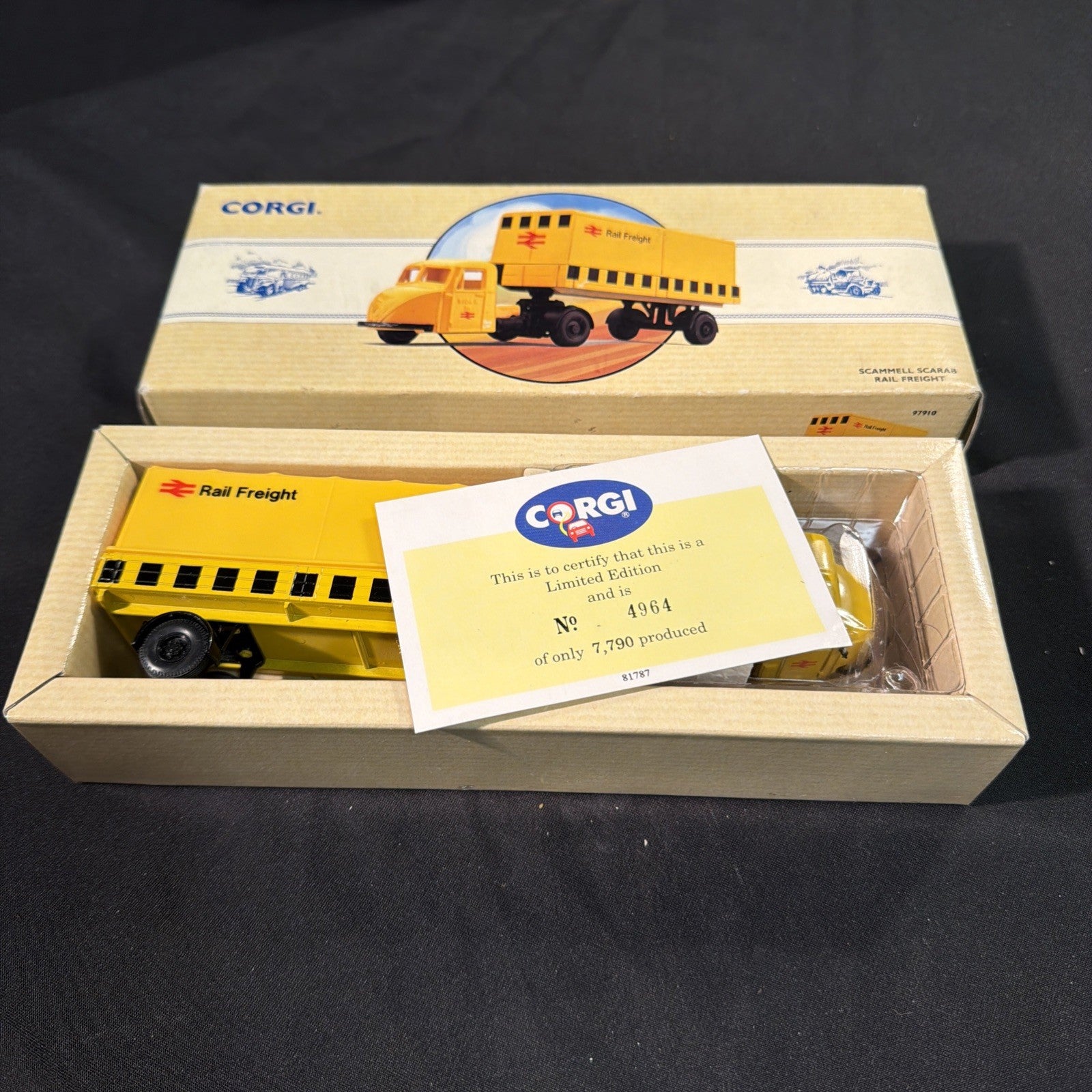 CORGI Classic Scammell Scarab 97910 Rail Freight LE #4964 of #7790 1993 - (2043)