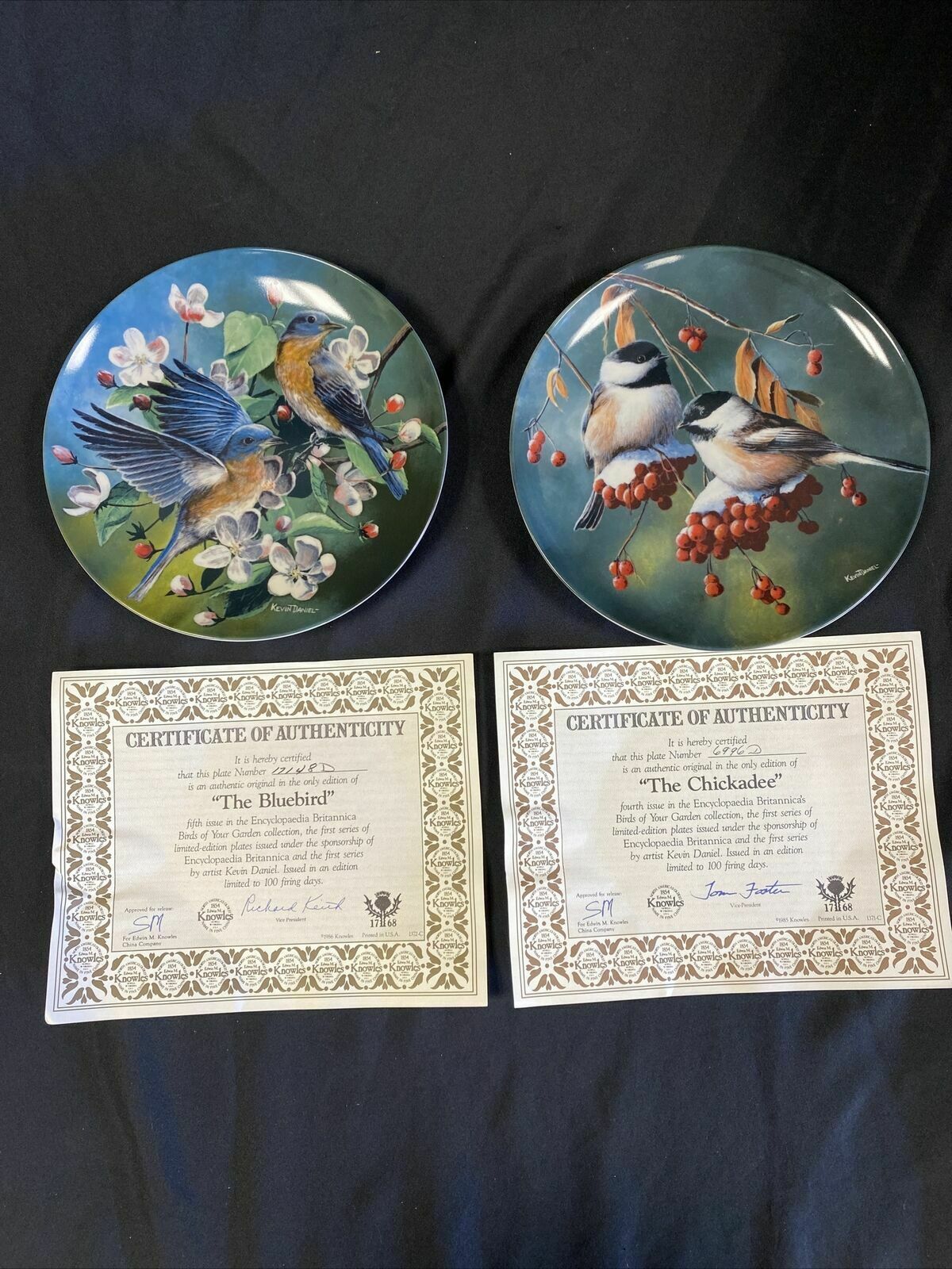 Knowles 1985 Birds in Your Garden Plates x 2 The Chickadee & The Bluebird (7835