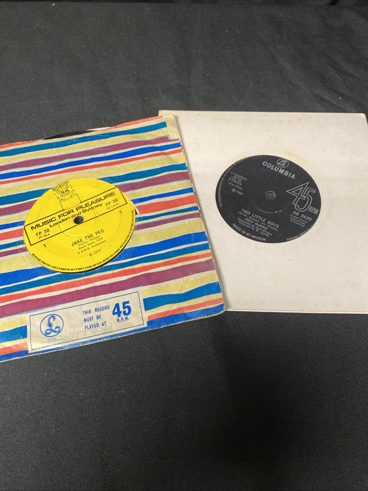 VINYL RECORD'S - 3 x All Rolf Harris ; Two Little boys; Jake The Peg; etc (1445)