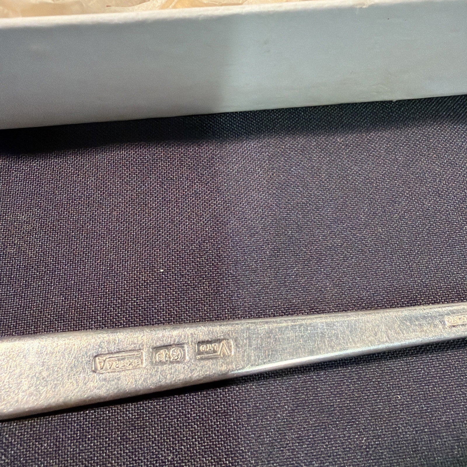 Viners Ltd Silver Rose 6 x Soup Spoons Boxed Vintage - (2096)
