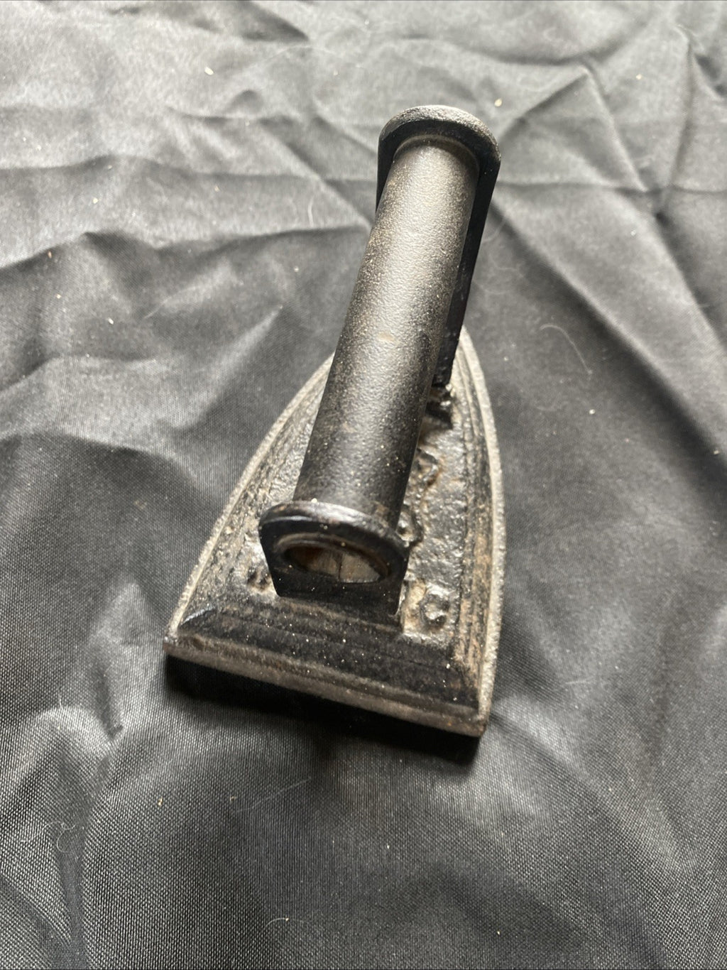 Antique Cast Iron Flat Clothes Iron by Lyng No 4 Nice Example Doorstop - (1187)