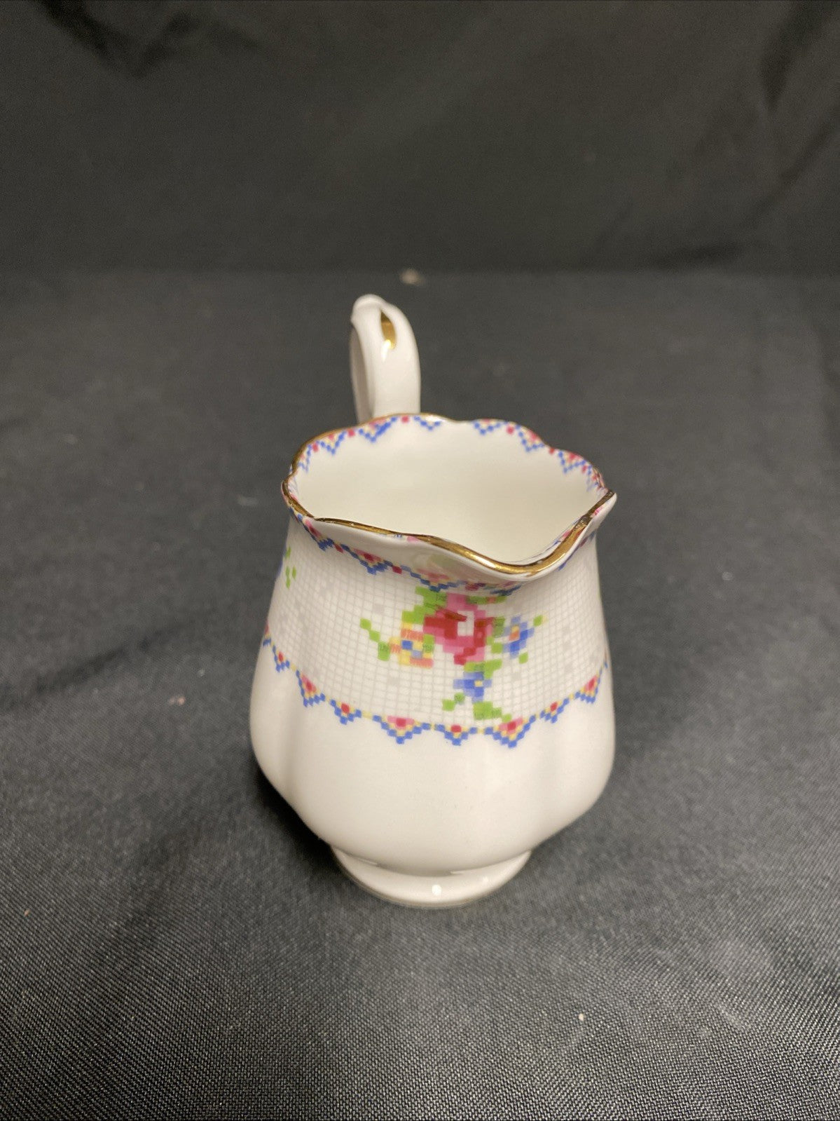 Royal Albert Bone China Petit Point RD778676 Sugar Bowl & Creamer Jug - (1762)