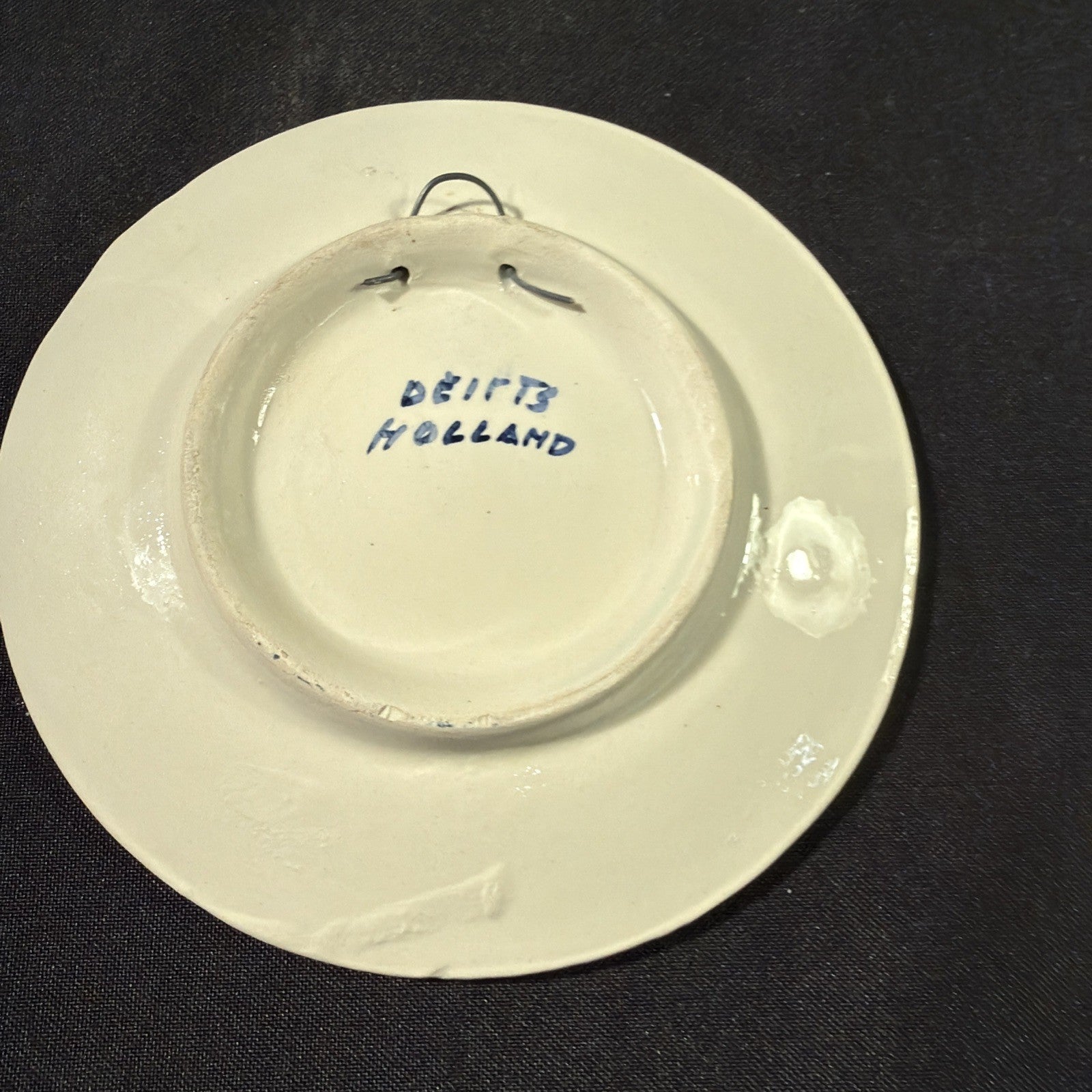 Vintage Delfts Blue Hand Painted Mini Hanging plate 12cm.D - (2051)