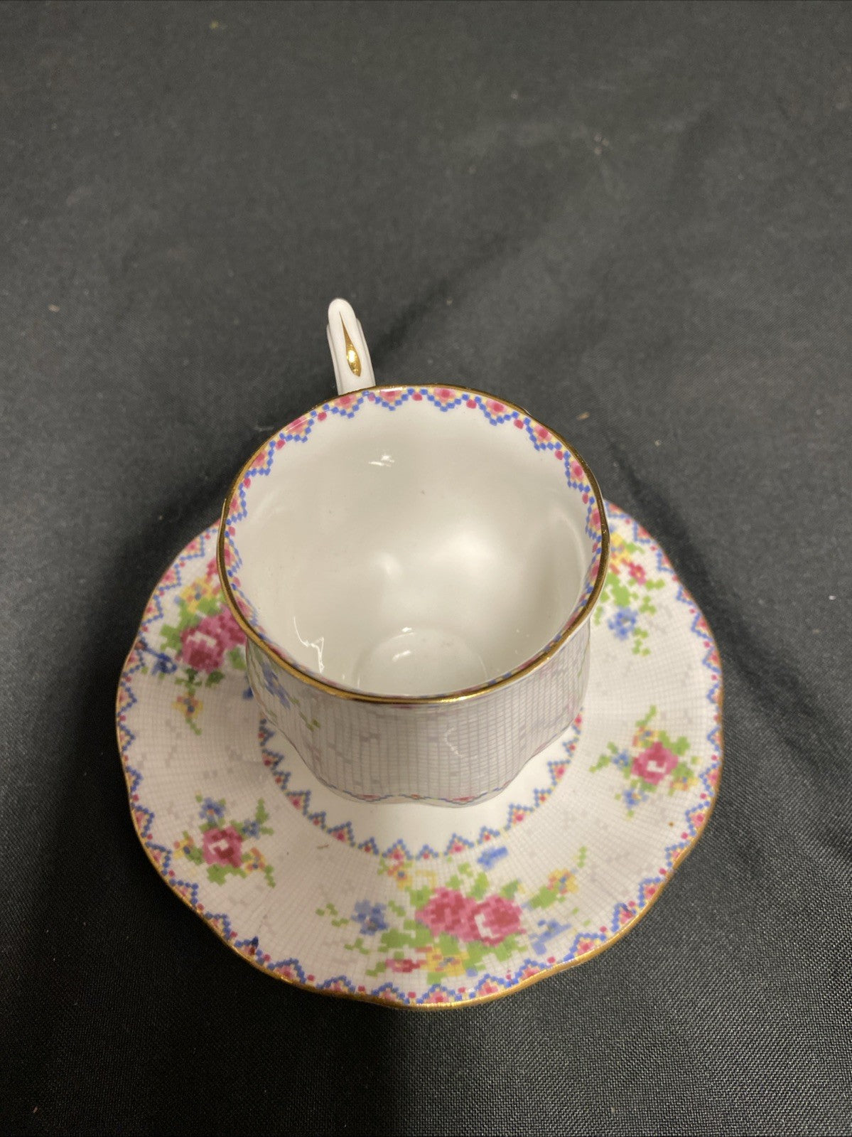 Royal Albert Bone China Petit Point RD778676 Tea Cup & Saucer - (1761)