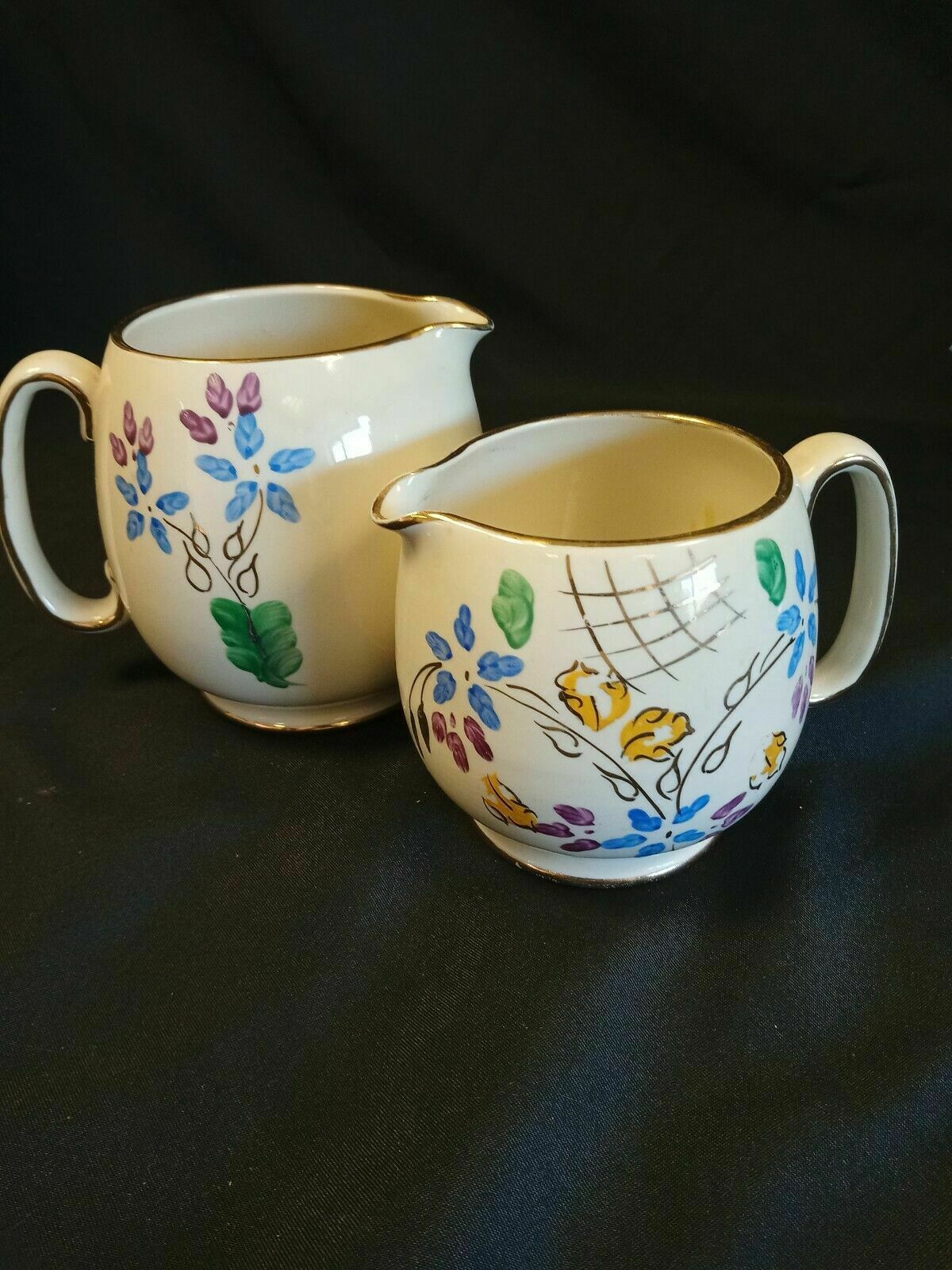 Sadler milk Jug x 2 Gilt edge - Vintage nice condition - (7894)