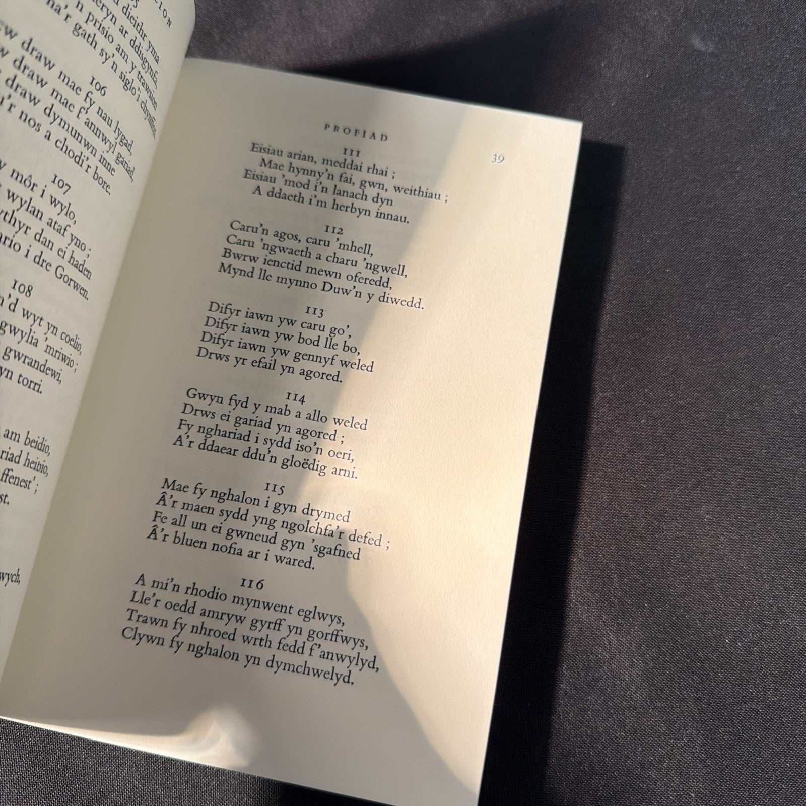 Hen Benillion, TH Parry-Williams - Welsh Language book - (1896)