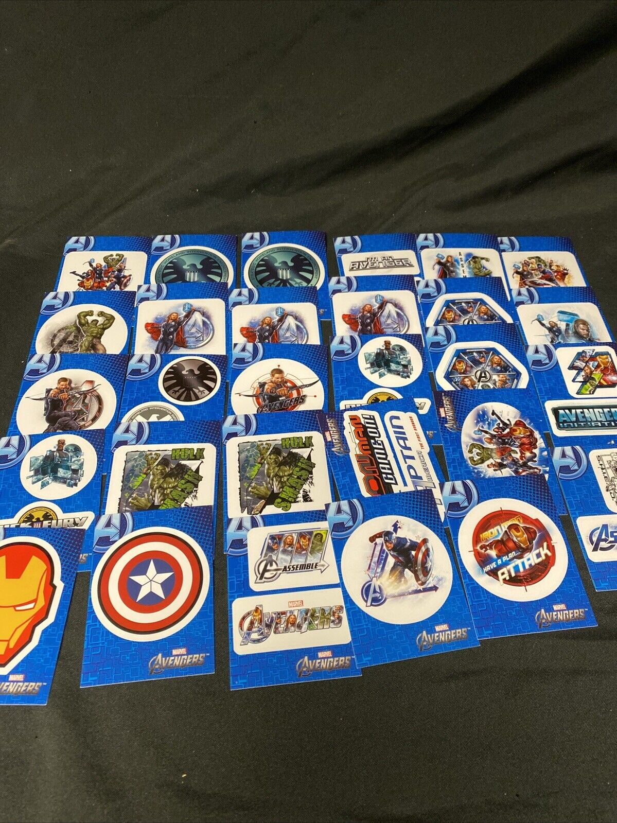 Upper Deck 2012 Marvel Avengers Assemble 29 Sticker Cards - (5581)