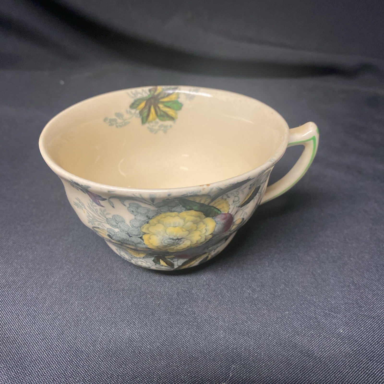 Royal Doulton The Kirkwood 1930's Tea Cup ex. Cond  - (1729)