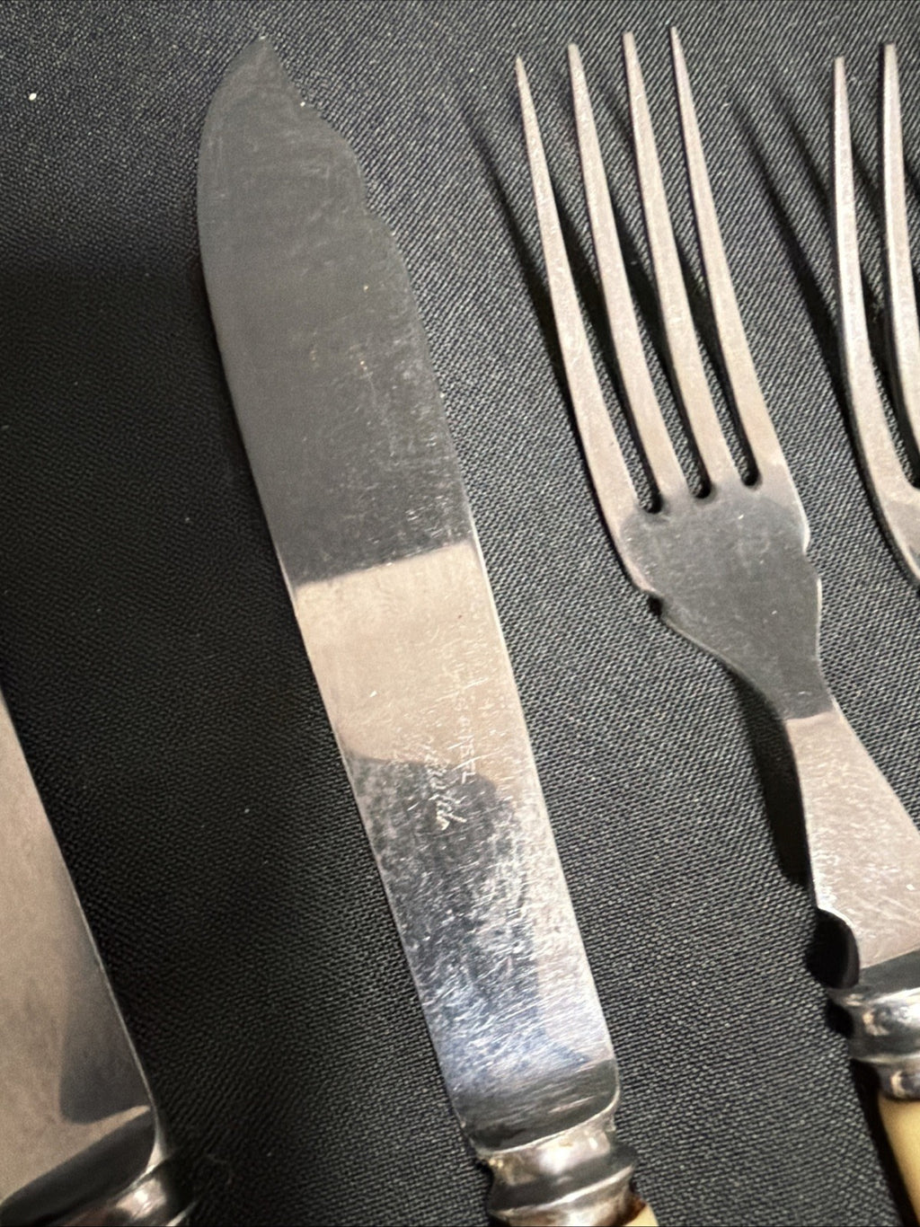English Sheffield Stainless Steel Vintage Fish Cutlery set 12 pieces - (1834)
