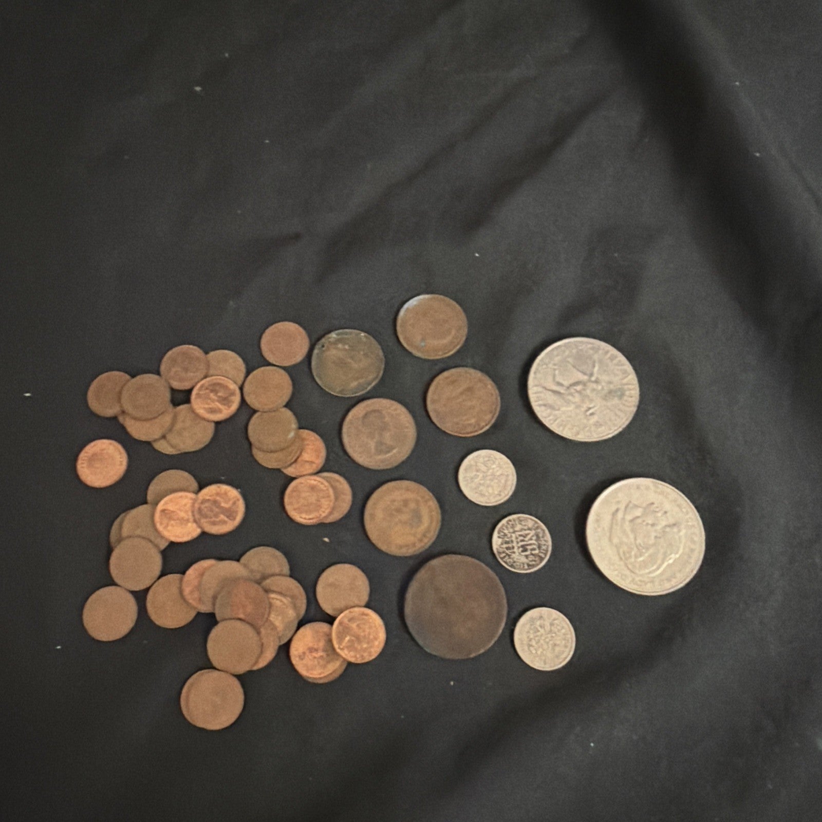 50 British Coins, Half Pennies new & Old Six Pence, Commemorative - (2361)