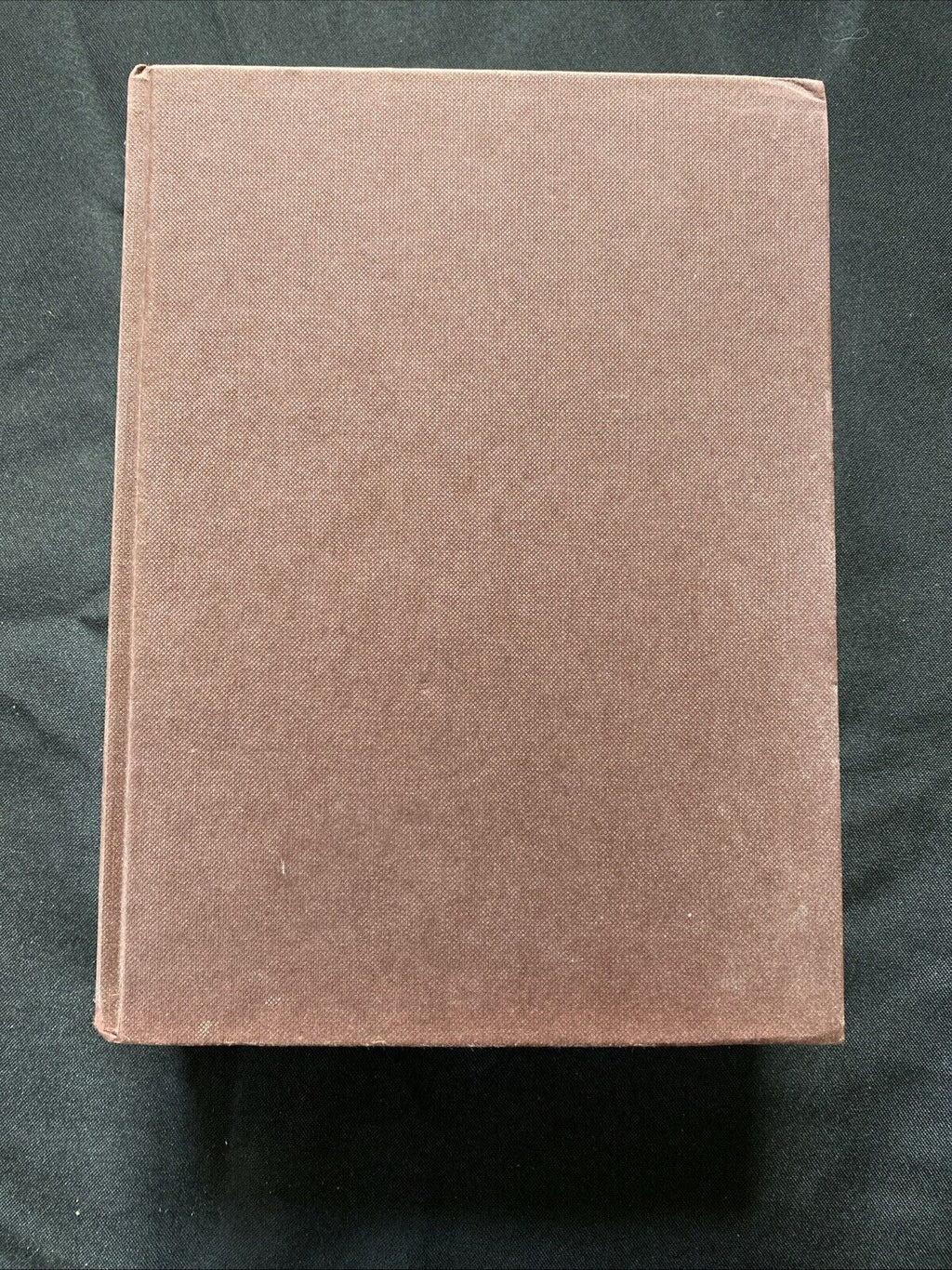 Encyclopedia of British Pottery and Porcelain Marks, G A. Godden 1988 (5892)